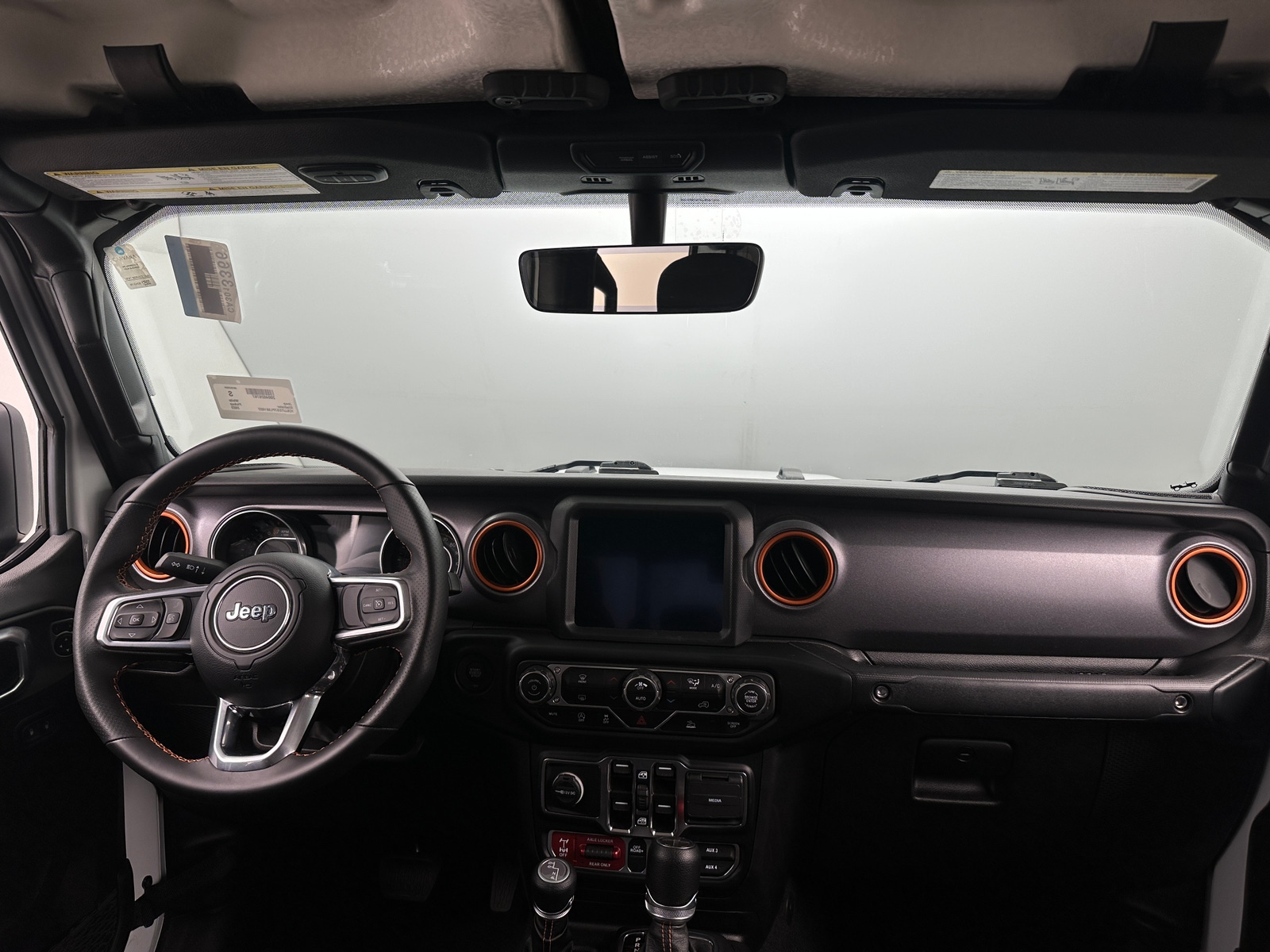 Thumbnail: 2023 Jeep Gladiator - 3