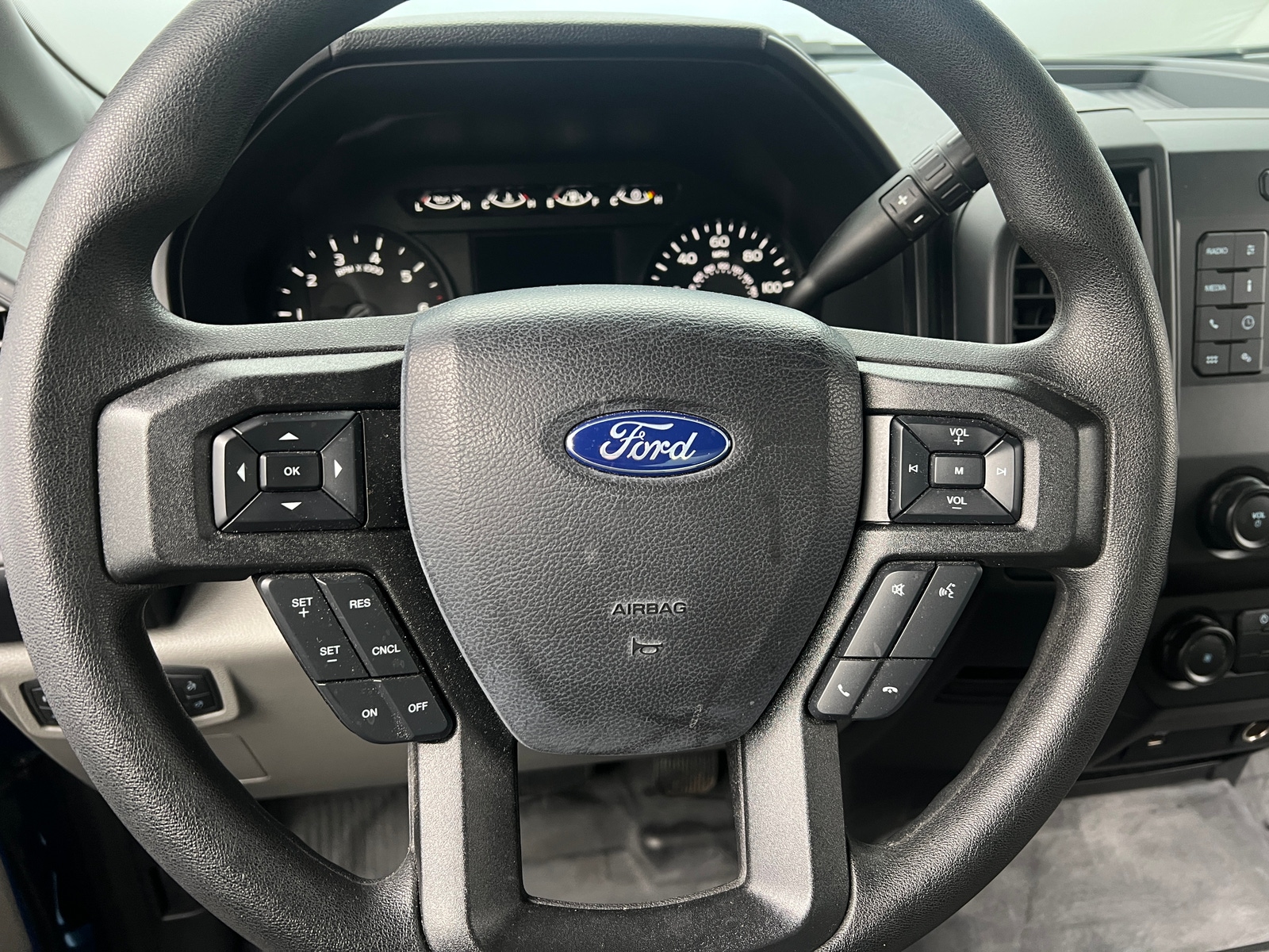 Thumbnail: 2019 Ford Econoline - 4
