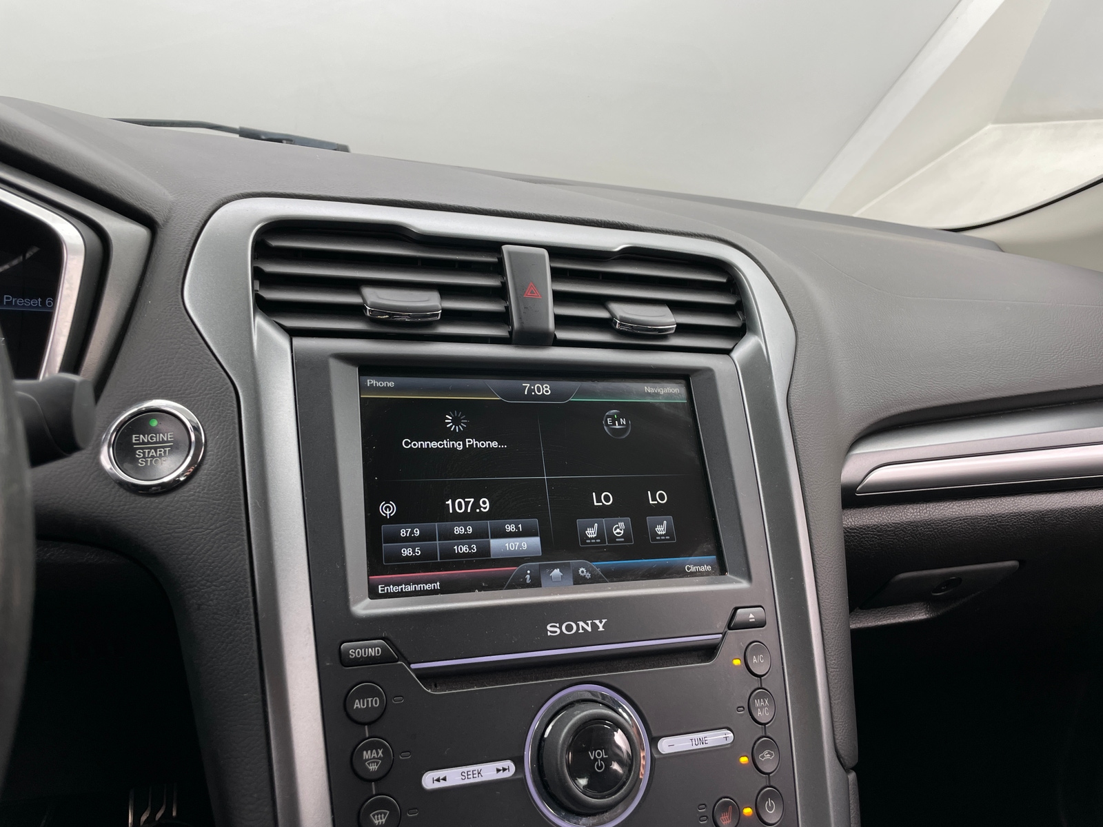 Thumbnail: 2016 Ford Fusion - 3