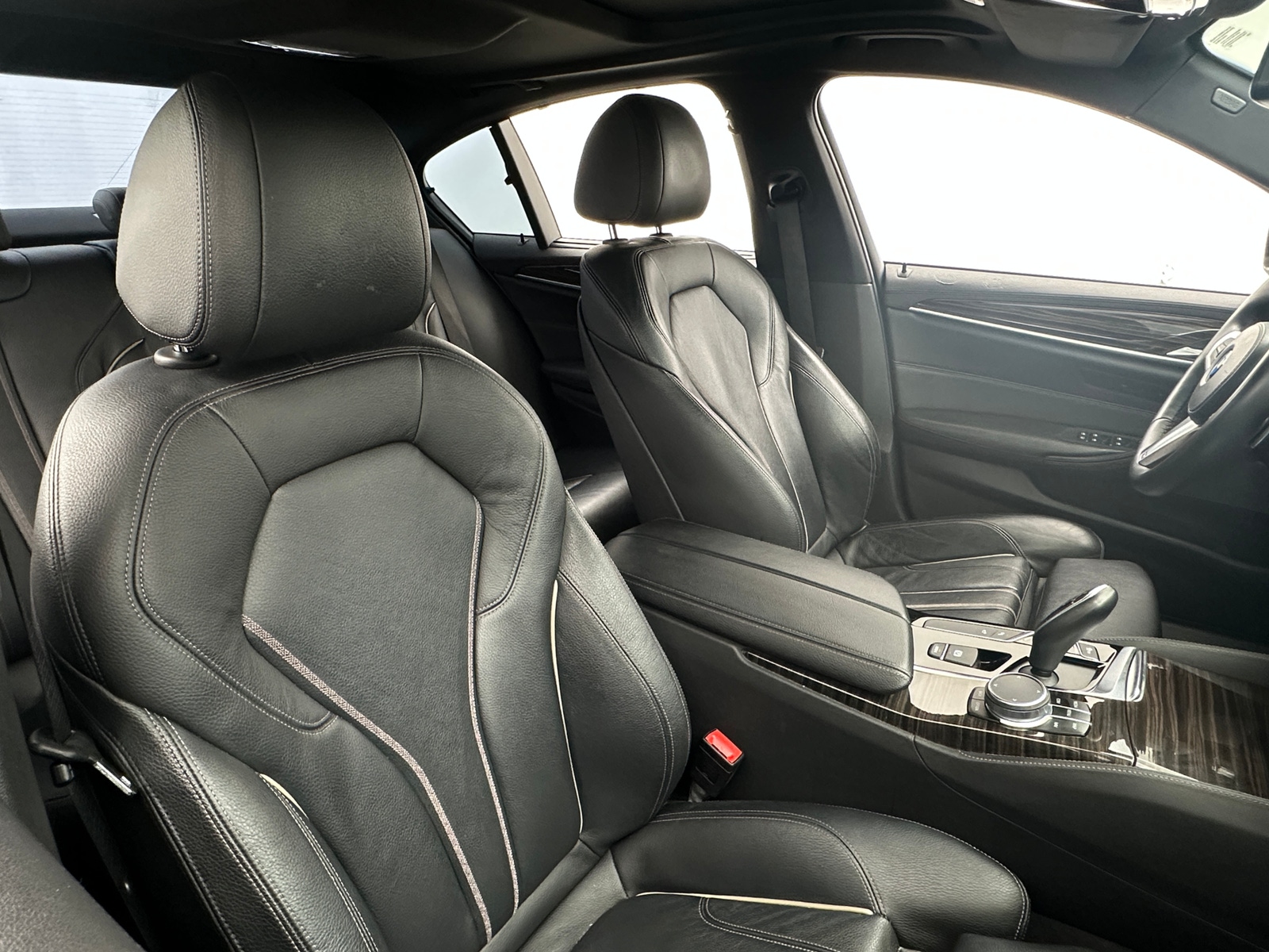 Thumbnail: 2018 BMW 5 Series - 5