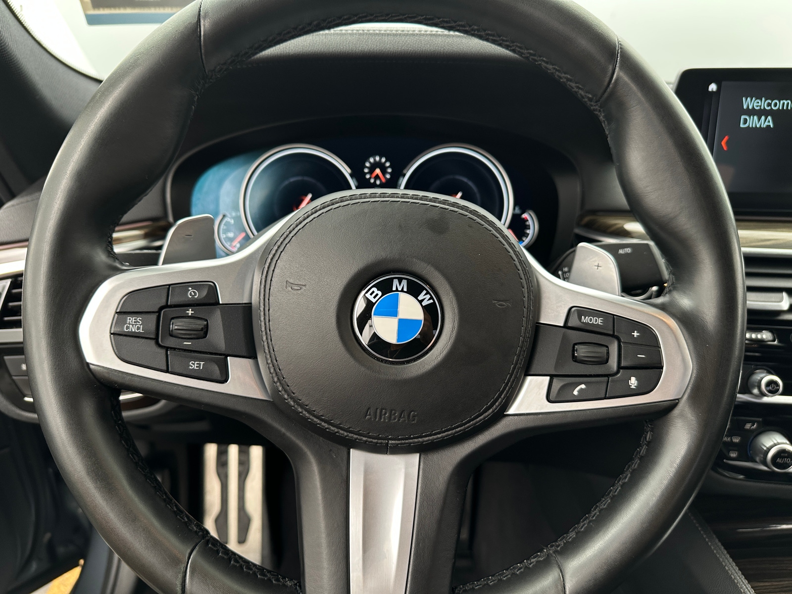 Thumbnail: 2018 BMW 5 Series - 4