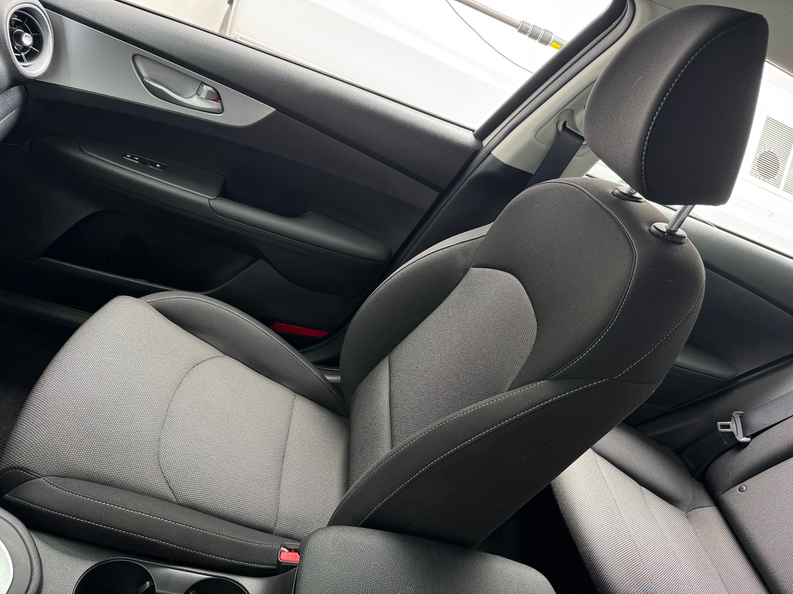 Thumbnail: 2023 Kia Forte - 2