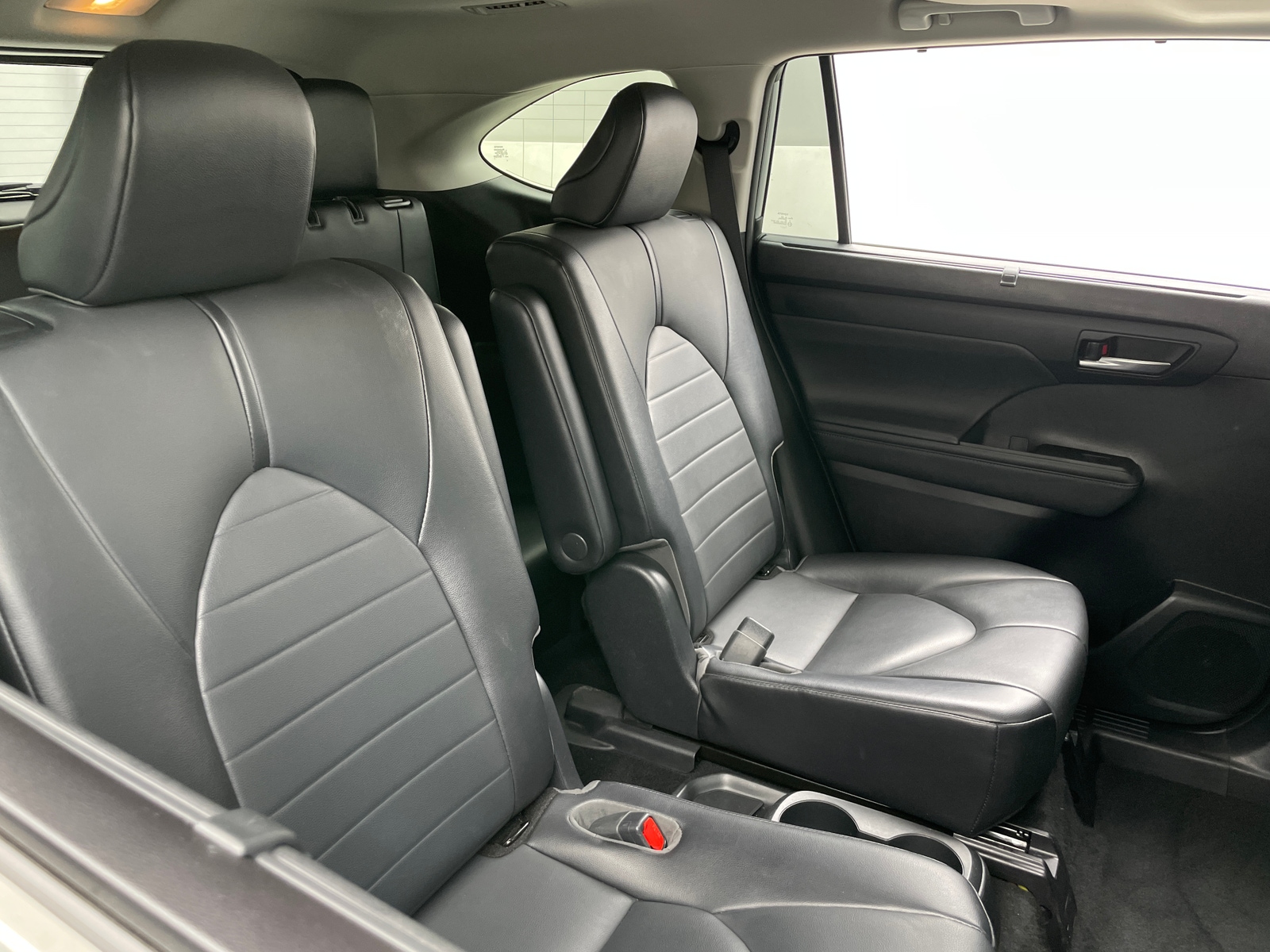 Thumbnail: 2021 Toyota Highlander - 5