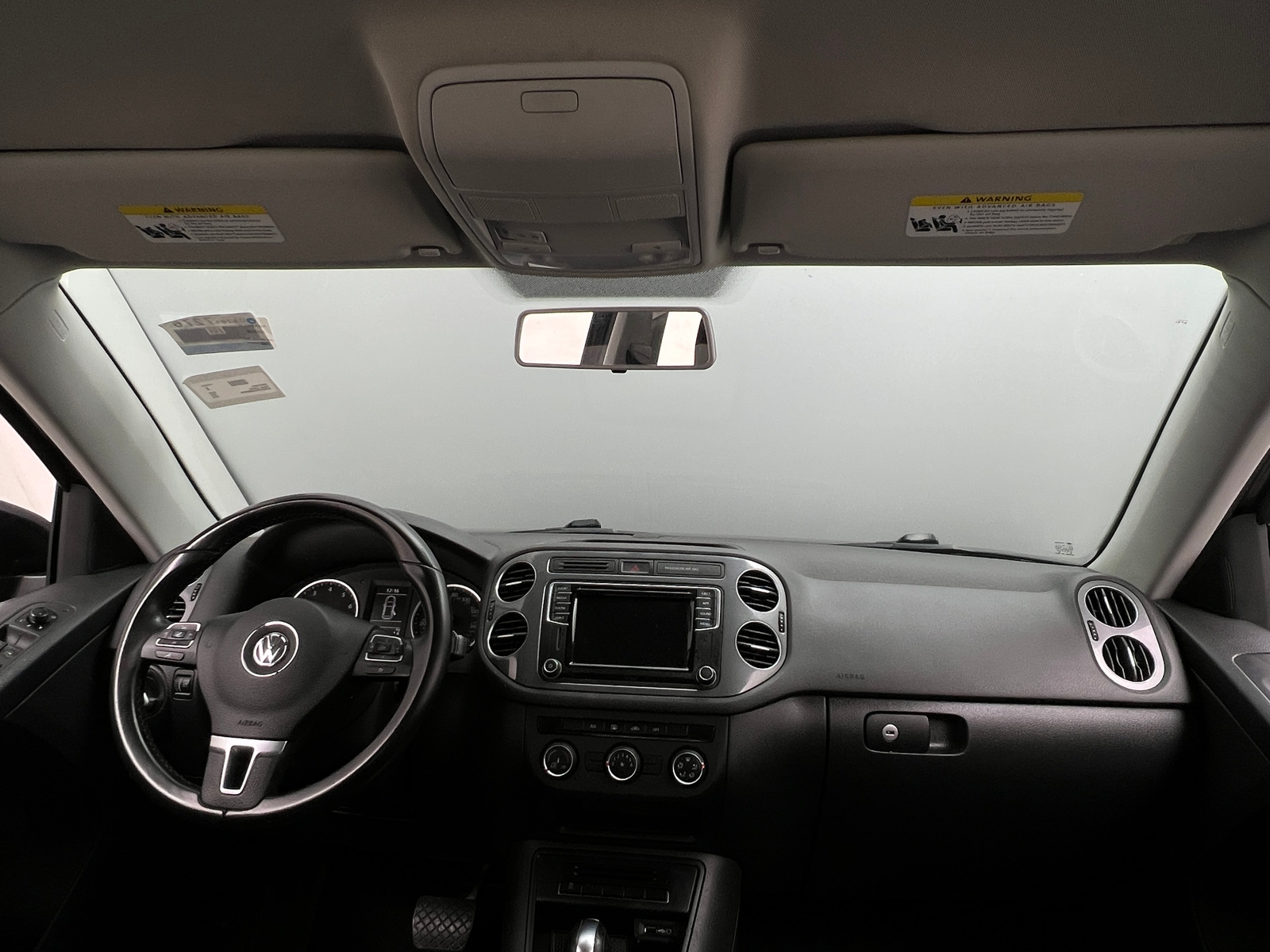 Thumbnail: 2018 Volkswagen Tiguan - 3