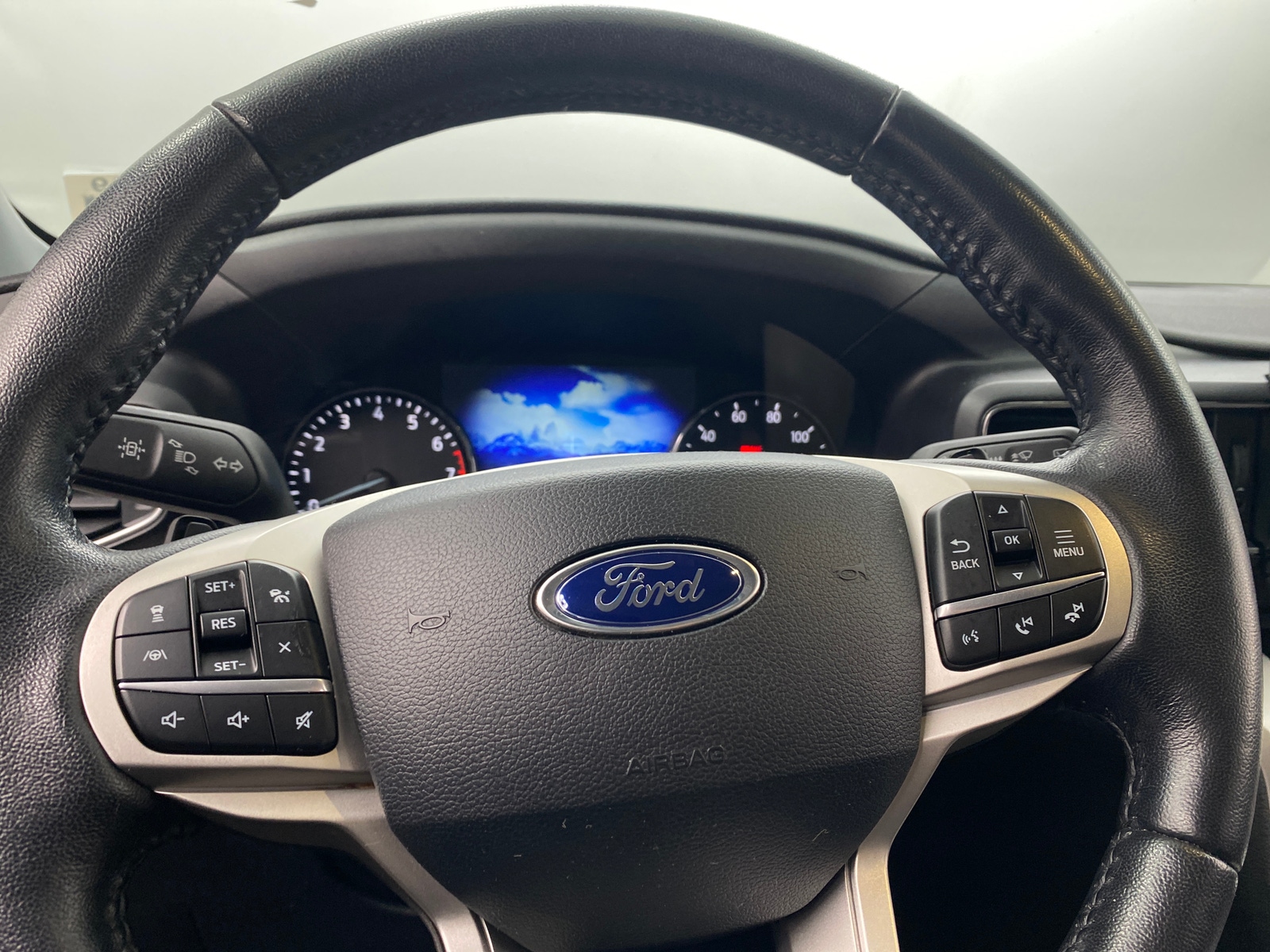 Thumbnail: 2021 Ford Explorer - 4