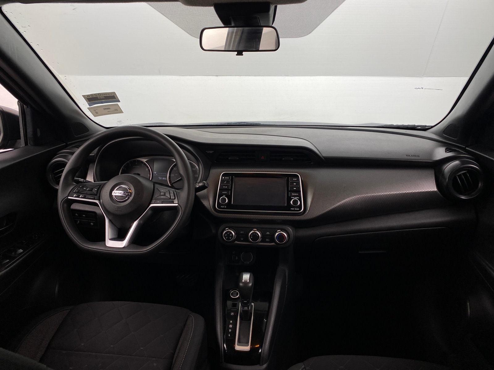 Thumbnail: 2020 Nissan Kicks - 3