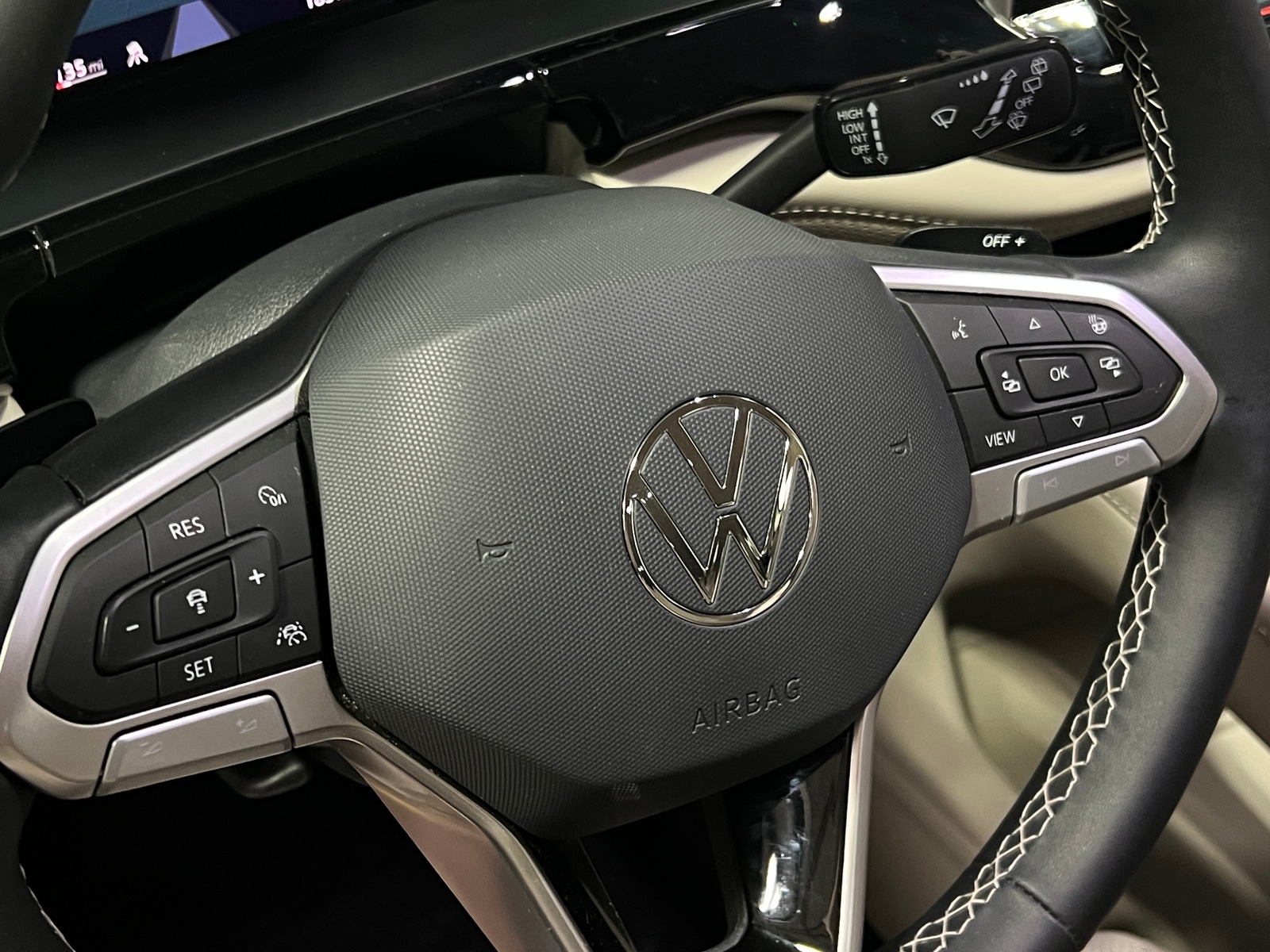 Thumbnail: 2024 Volkswagen Atlas - 4