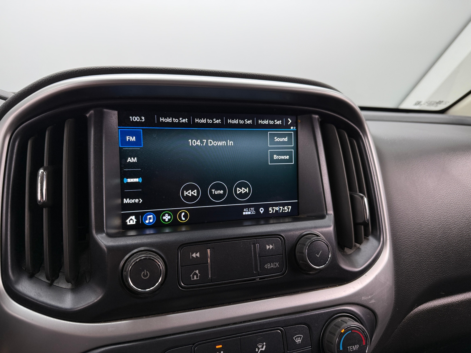 Thumbnail: 2022 Chevrolet Colorado - 4