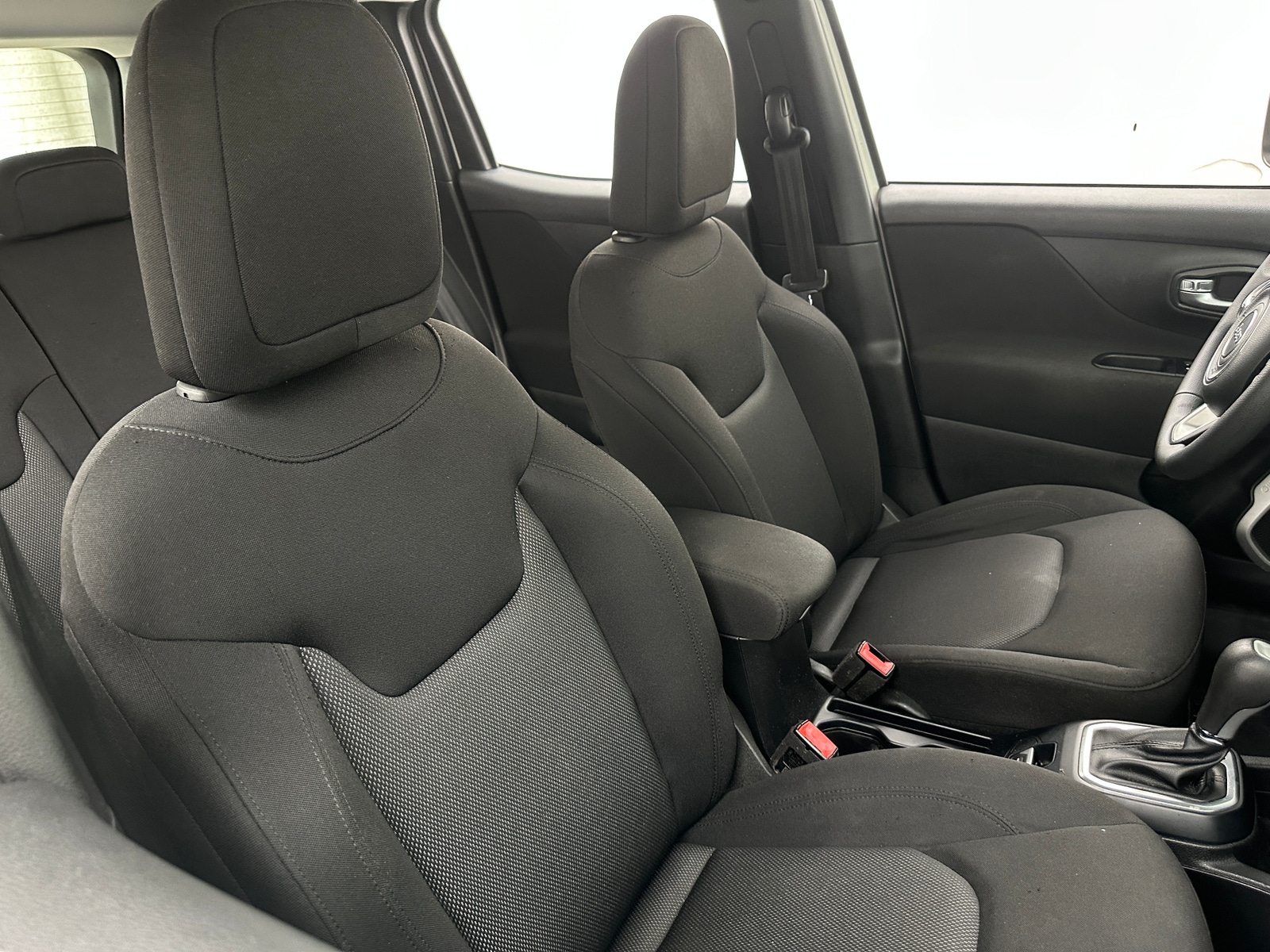 Thumbnail: 2019 Jeep Renegade - 2