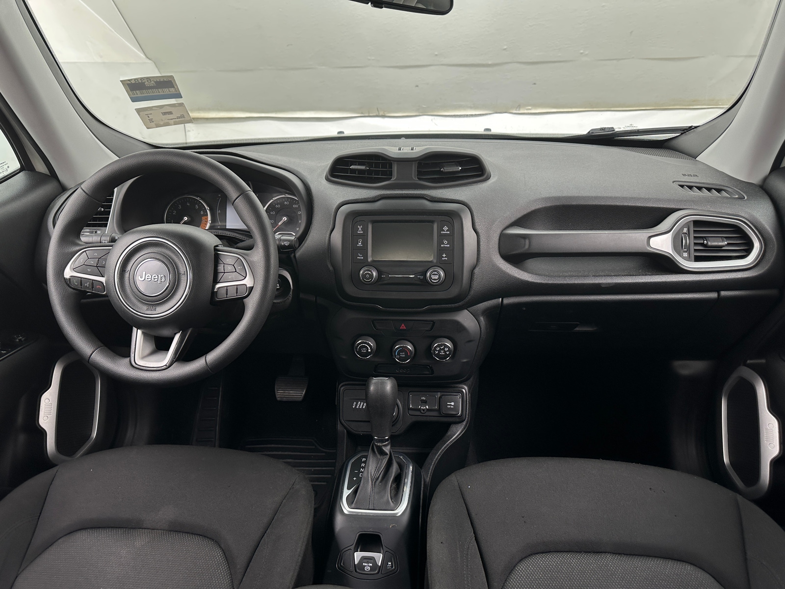 Thumbnail: 2019 Jeep Renegade - 3