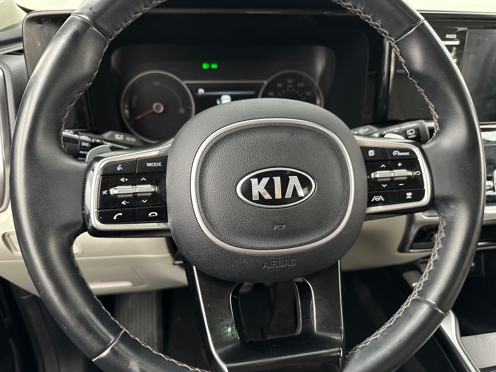 Thumbnail: 2021 Kia Sorento - 4