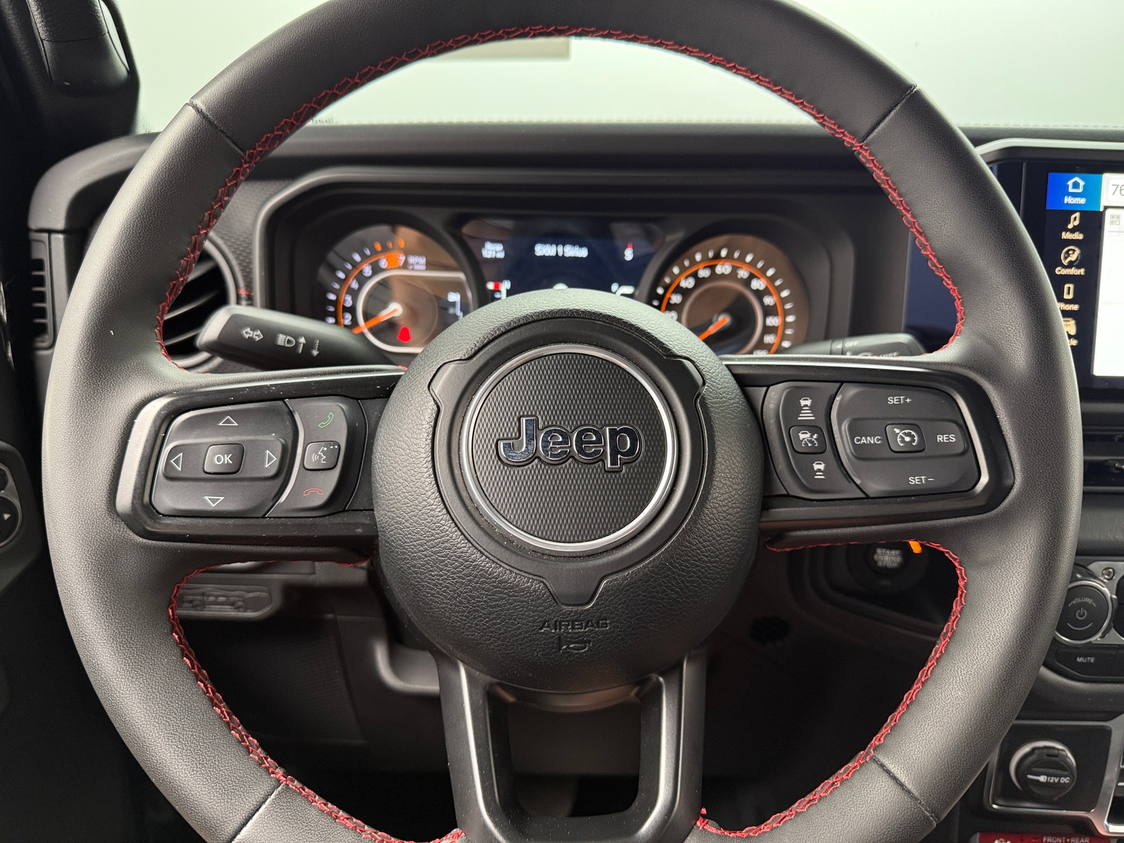 Thumbnail: 2024 Jeep Wrangler - 5