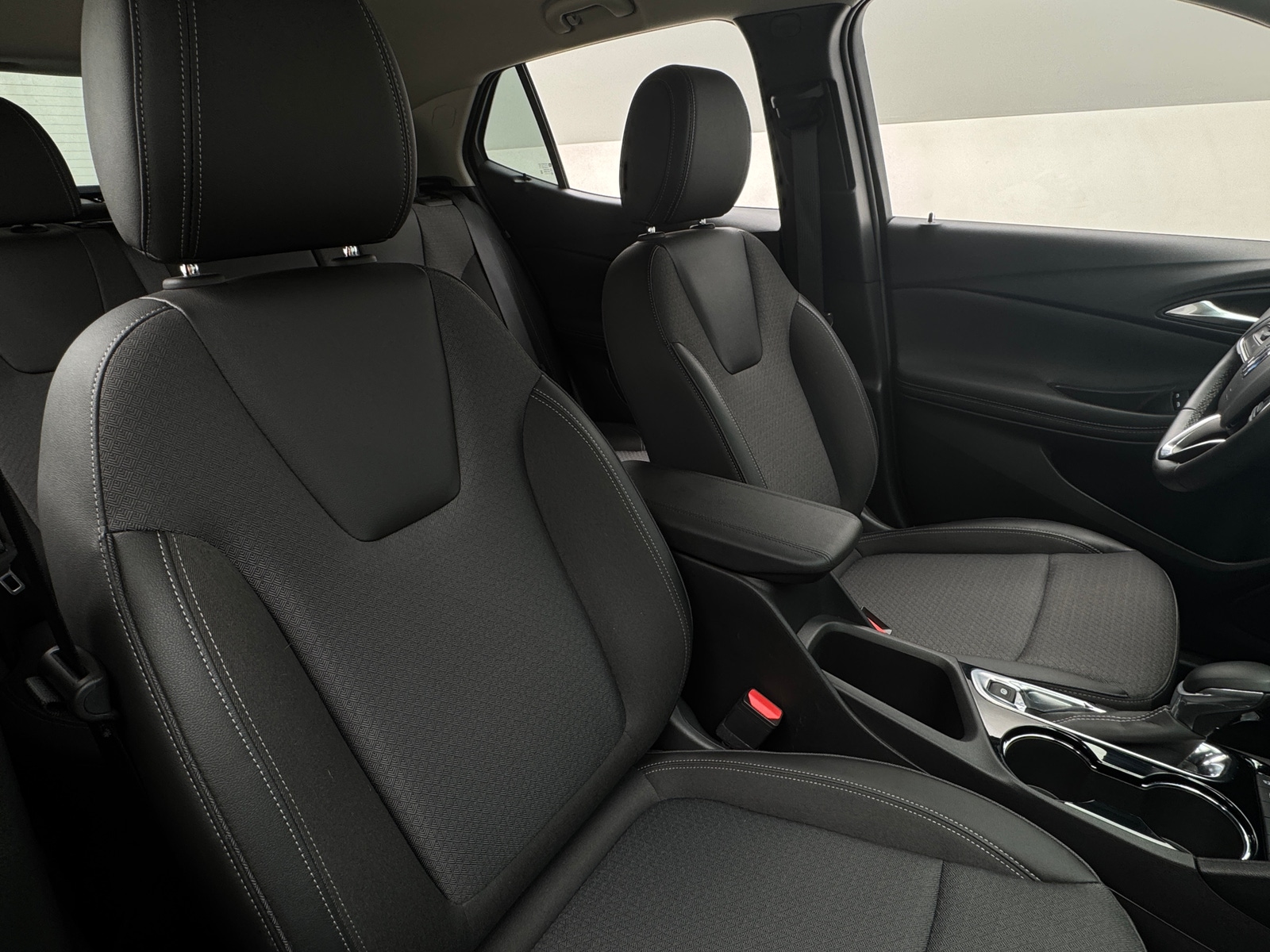 Thumbnail: 2024 Buick Encore GX - 2