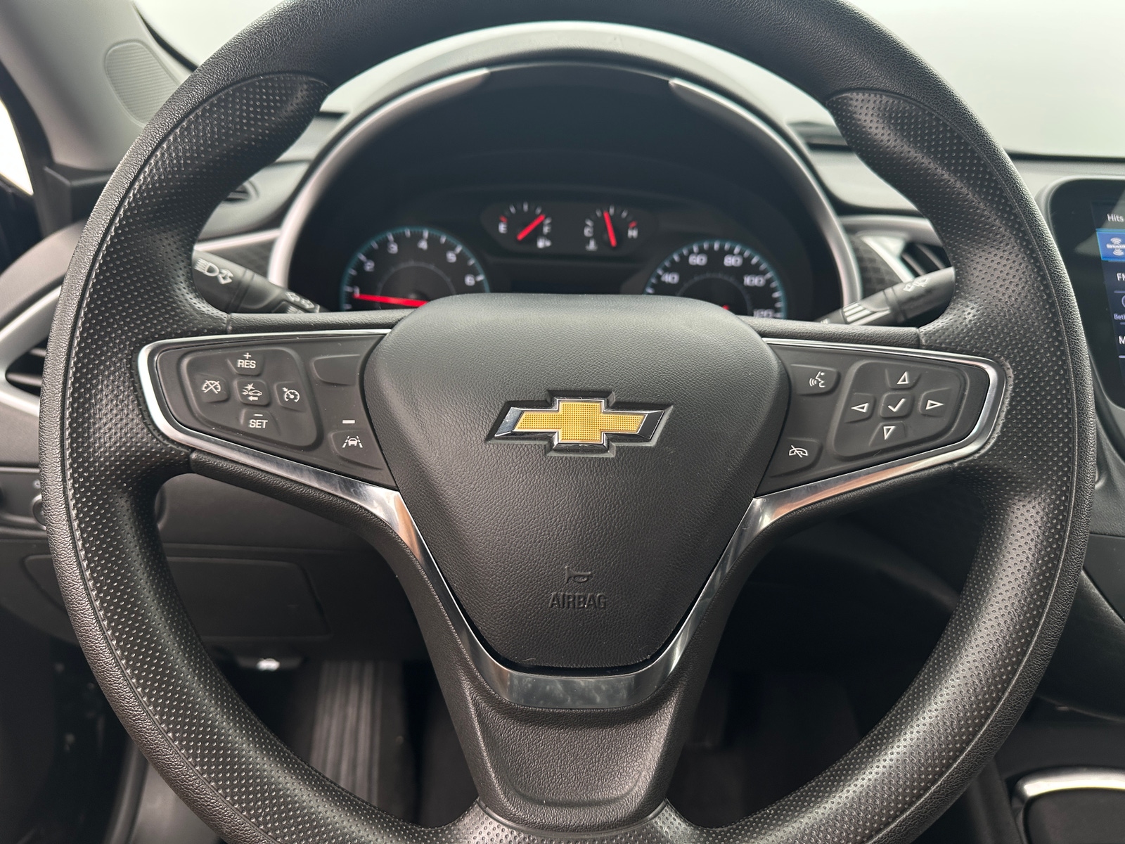 Thumbnail: 2023 Chevrolet Malibu - 5