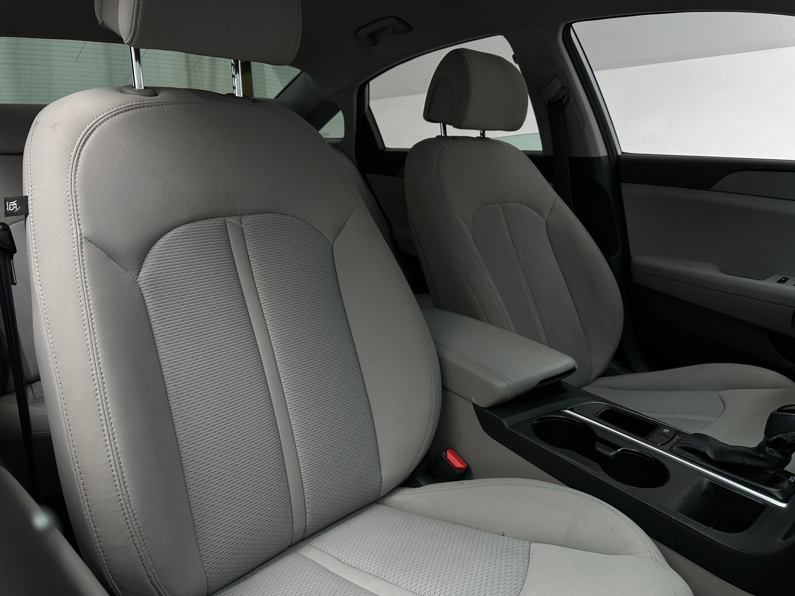 Thumbnail: 2015 Hyundai Sonata - 2