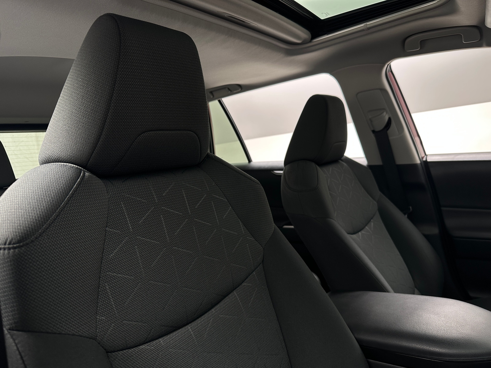 Thumbnail: 2021 Toyota RAV4 - 2