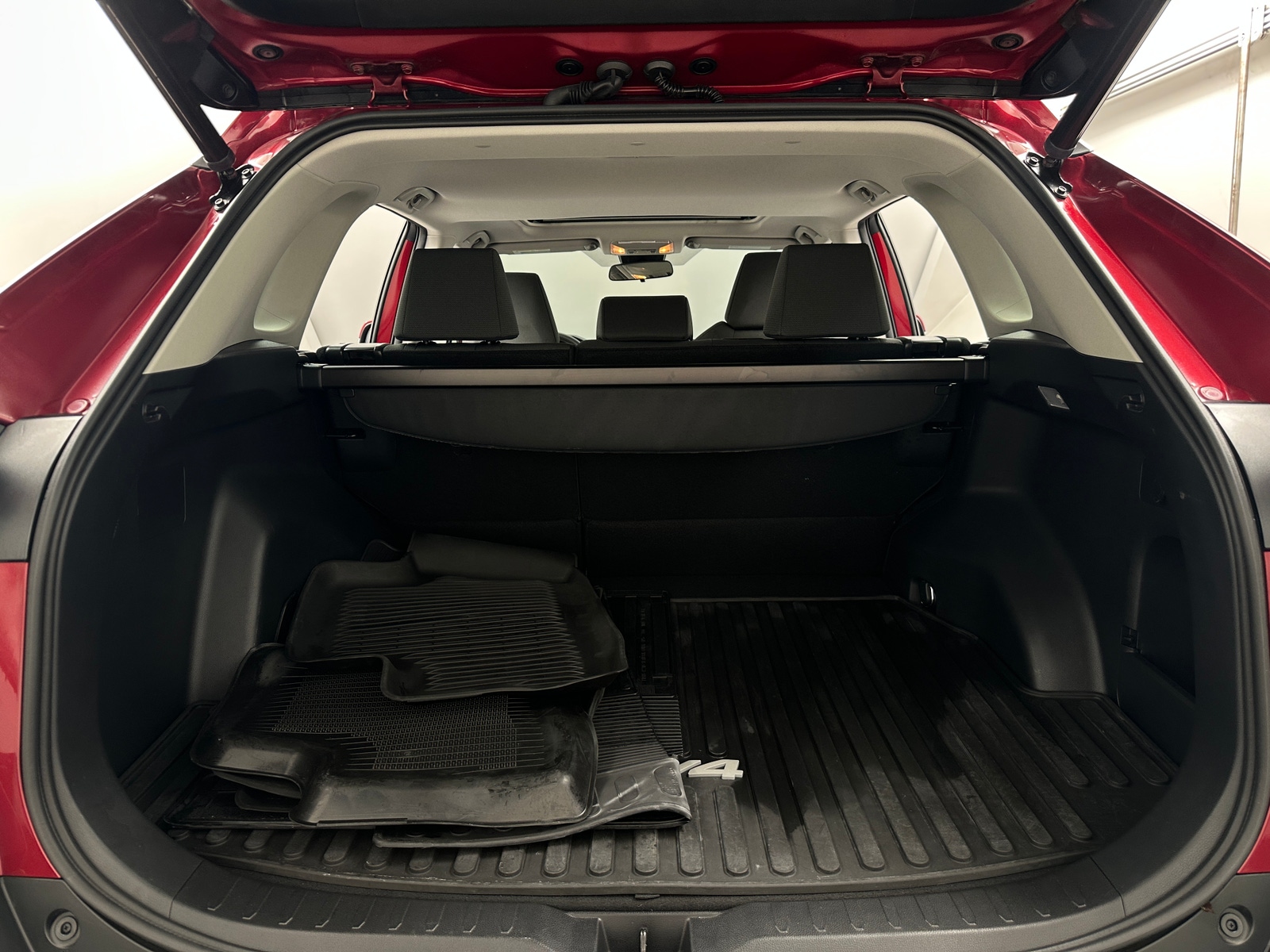 Thumbnail: 2021 Toyota RAV4 - 7