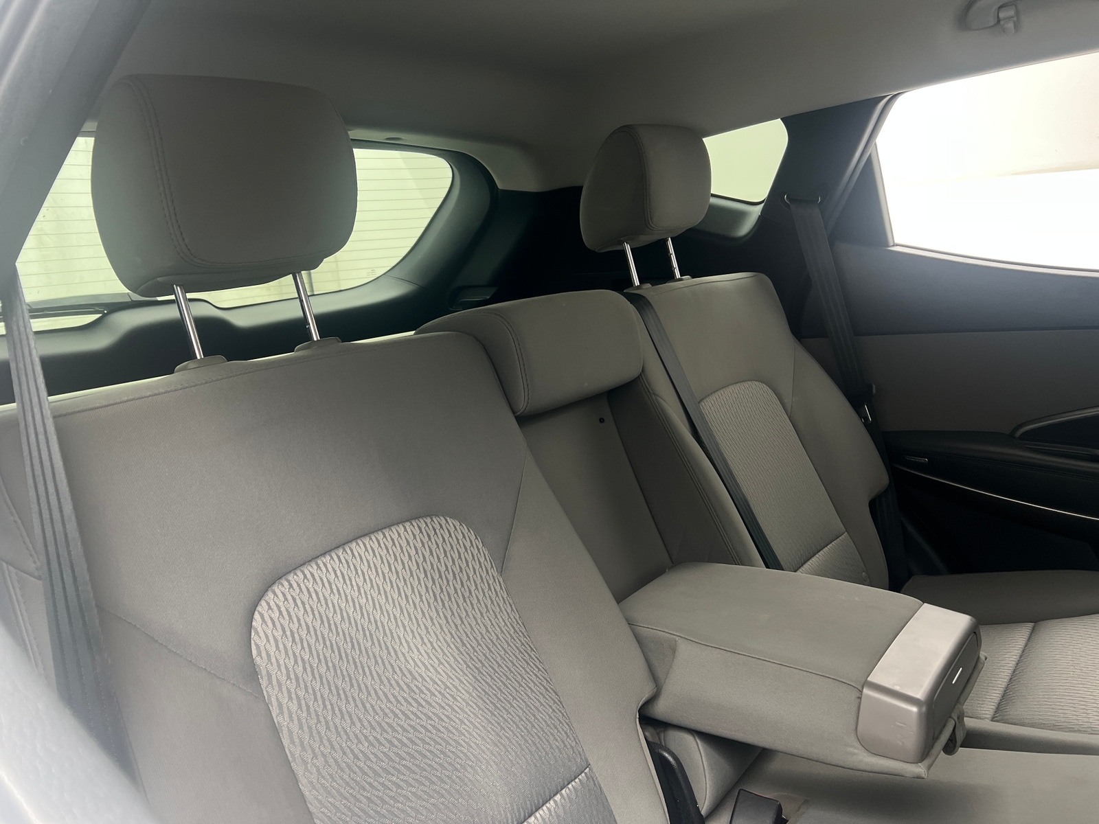 Thumbnail: 2017 Hyundai Santa Fe - 6