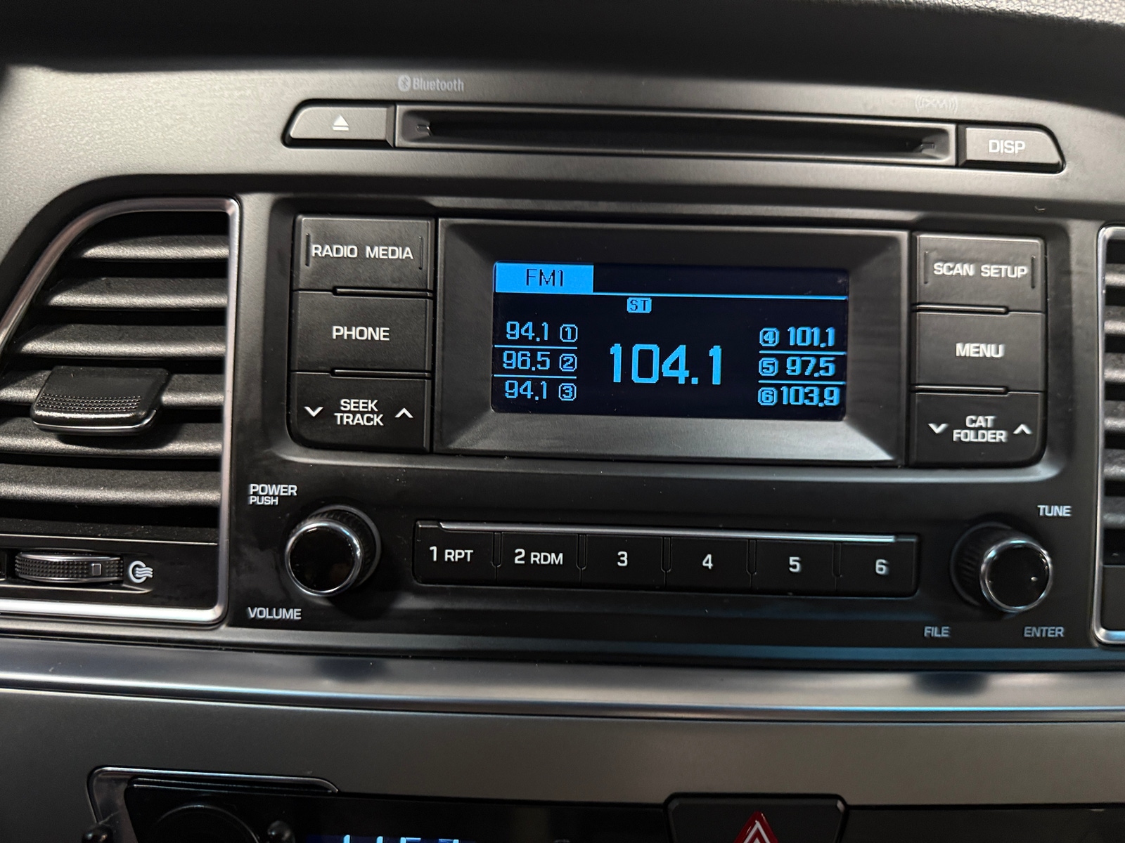 Thumbnail: 2015 Hyundai Sonata - 4