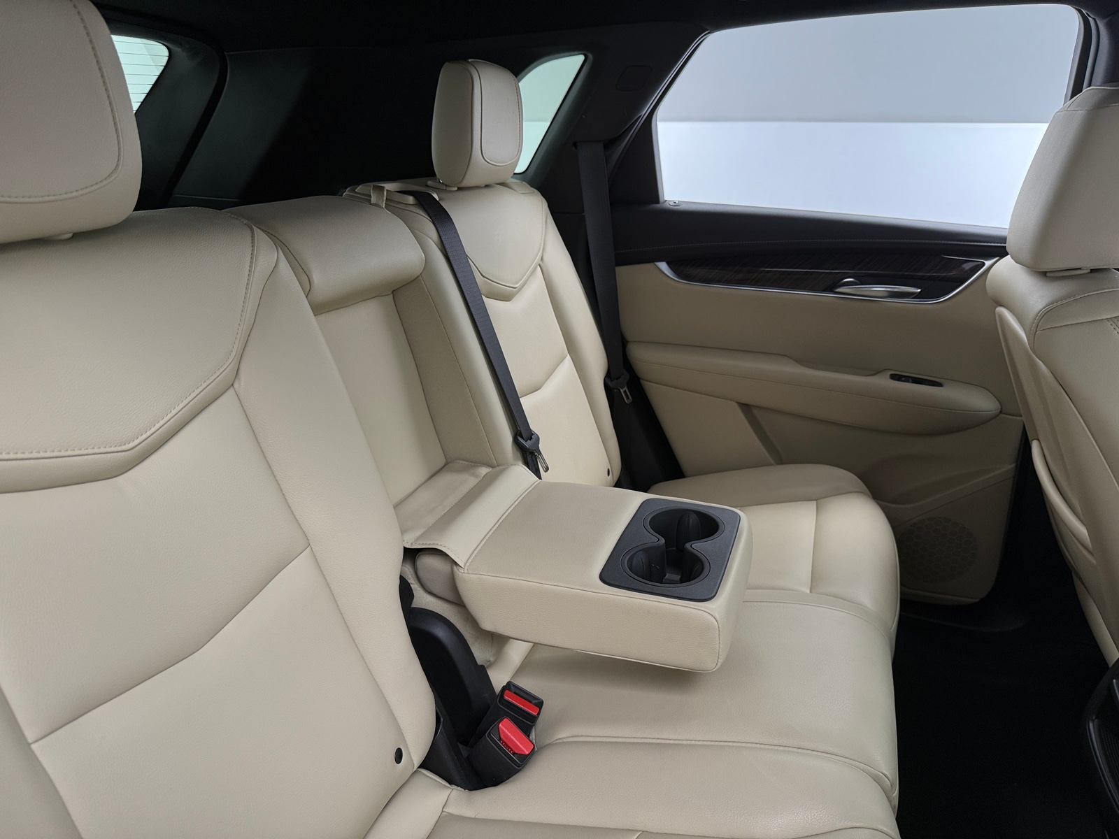 Thumbnail: 2017 Cadillac XT5 - 5