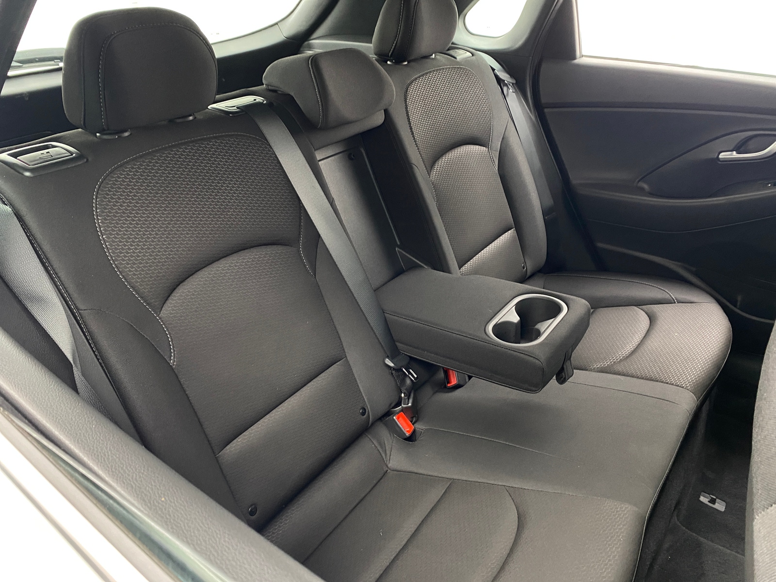 Thumbnail: 2018 Hyundai Elantra - 6