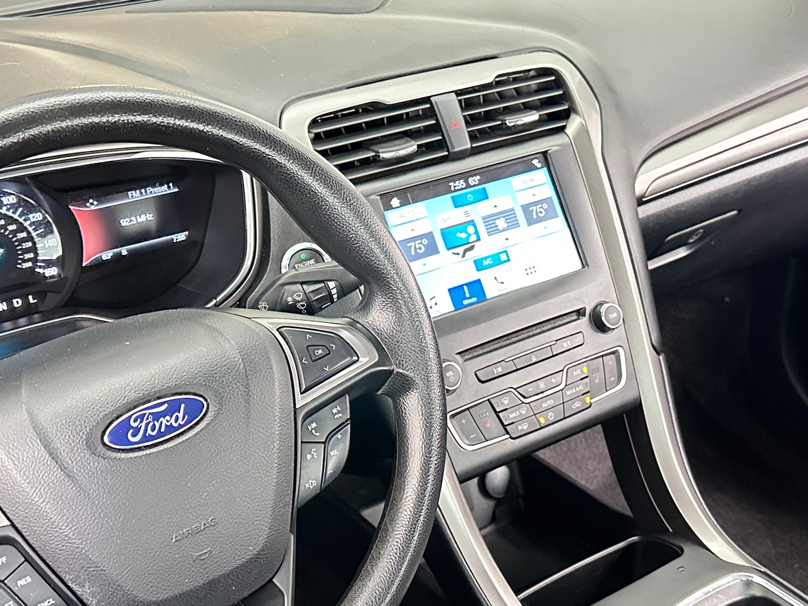 Thumbnail: 2017 Ford Fusion - 3