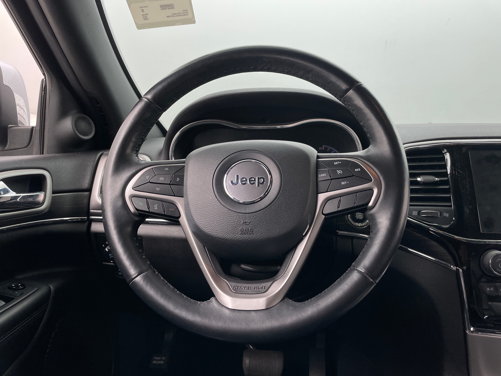Thumbnail: 2020 Jeep Grand Cherokee - 4