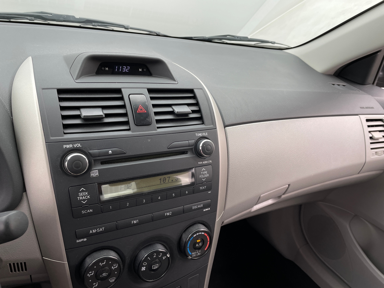 Thumbnail: 2013 Toyota Corolla - 4