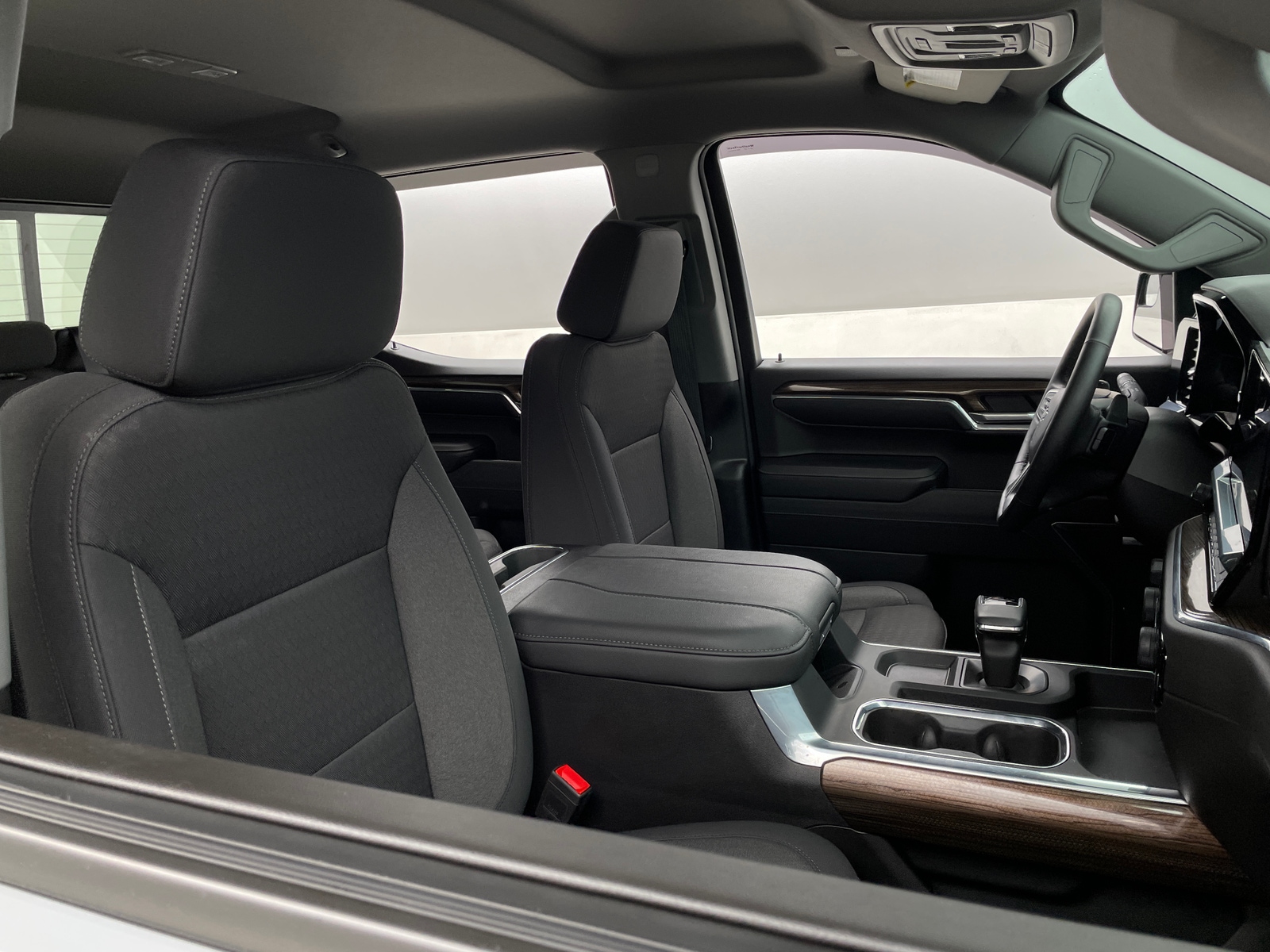 Thumbnail: 2024 Chevrolet Silverado 1500 - 2