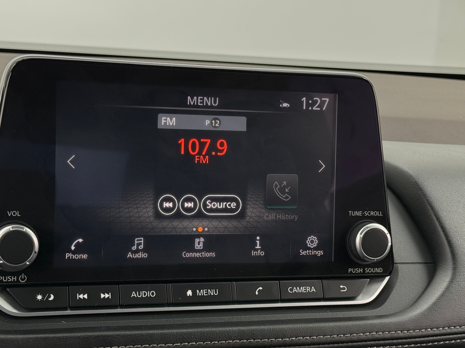 Thumbnail: 2023 Nissan Rogue - 3