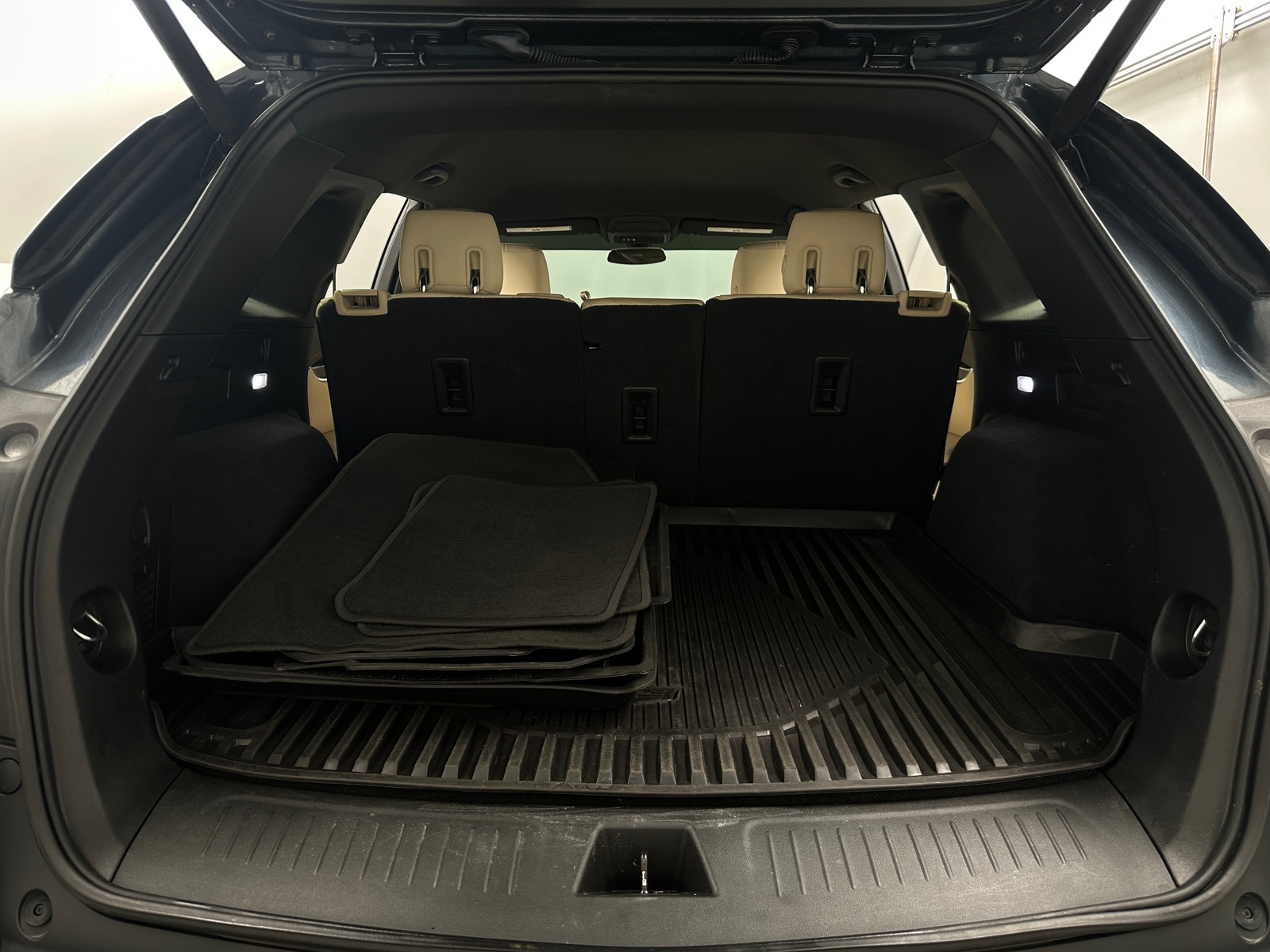 Thumbnail: 2019 Cadillac XT5 - 6
