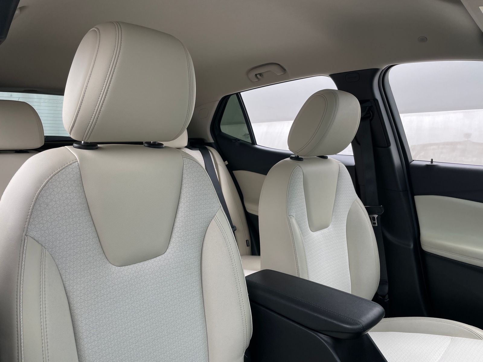 Thumbnail: 2021 Buick Encore GX - 2