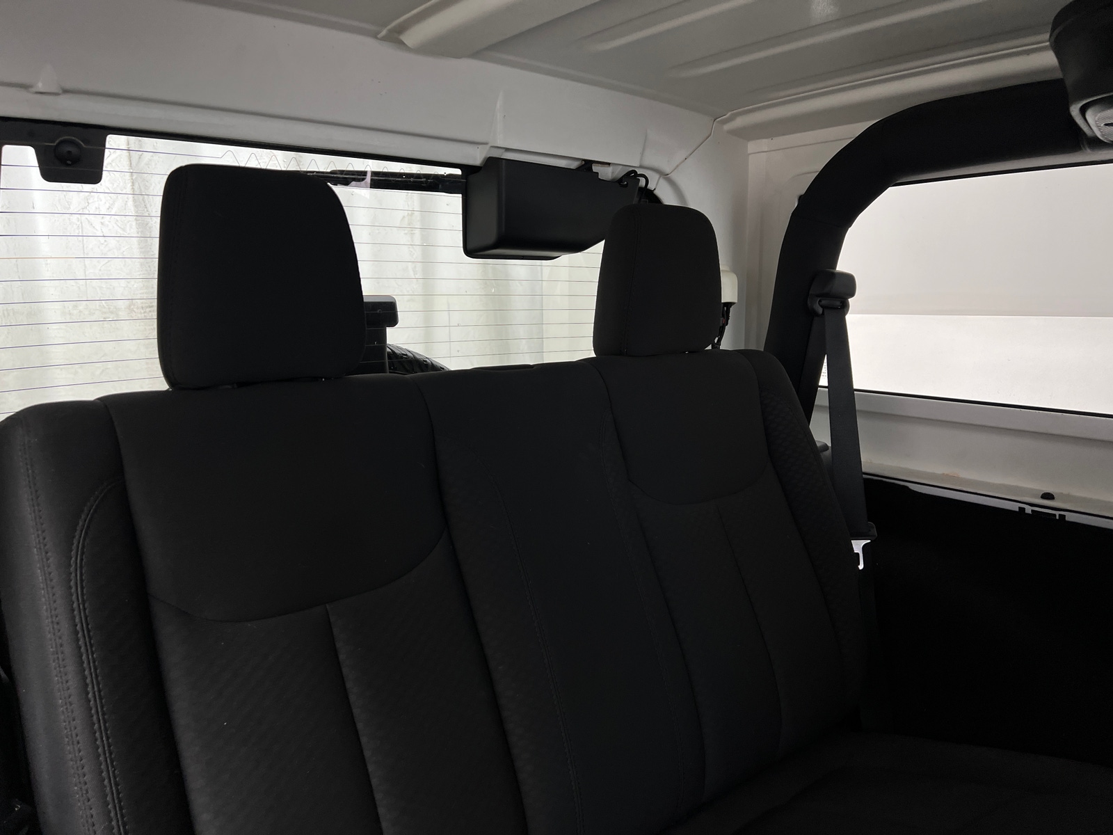 Thumbnail: 2016 Jeep Wrangler - 6