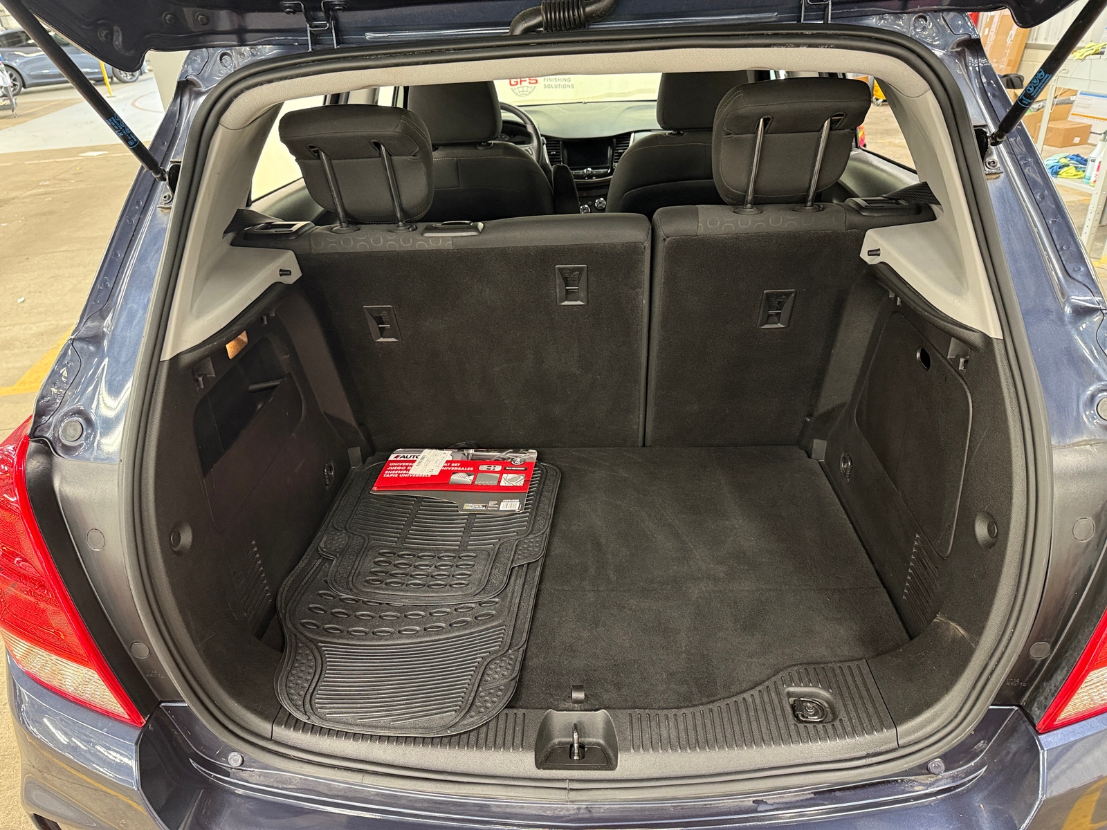 Thumbnail: 2018 Chevrolet Trax - 7