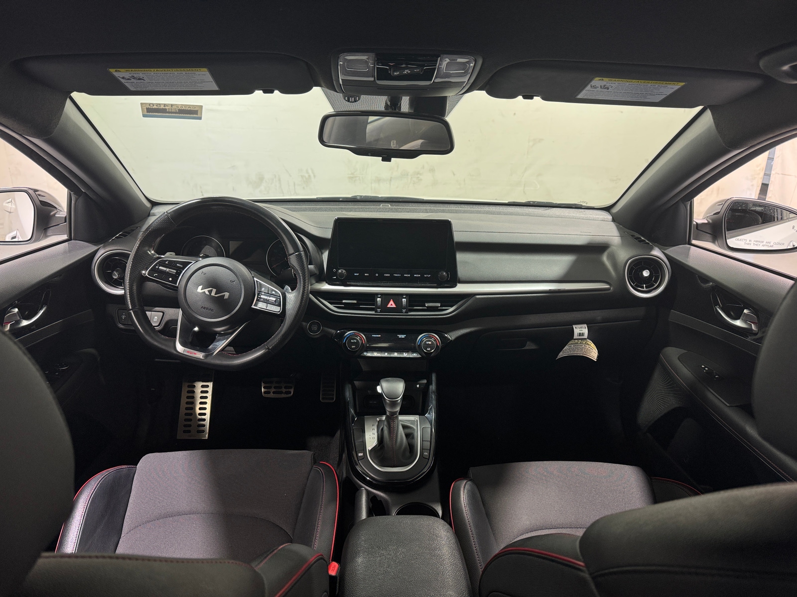 Thumbnail: 2022 Kia Forte - 3