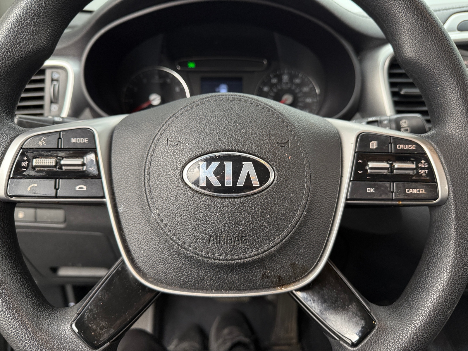 Thumbnail: 2020 Kia Sorento - 5