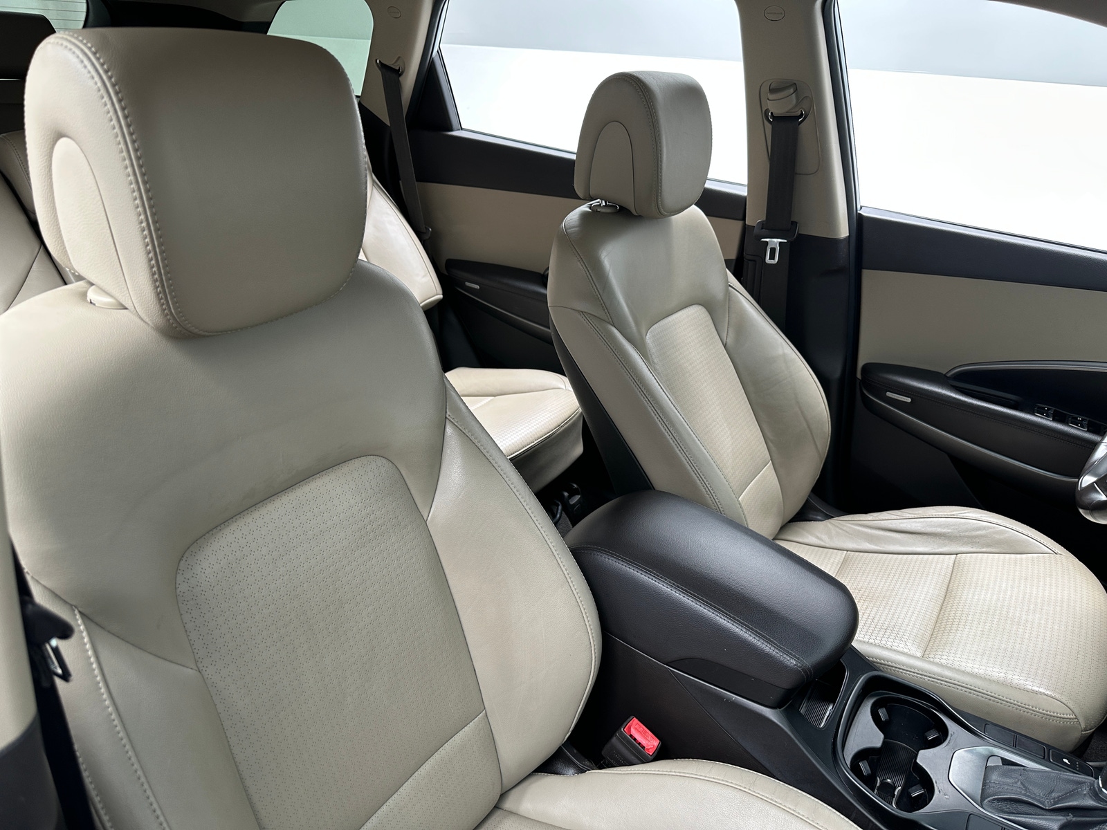 Thumbnail: 2013 Hyundai Santa Fe - 2