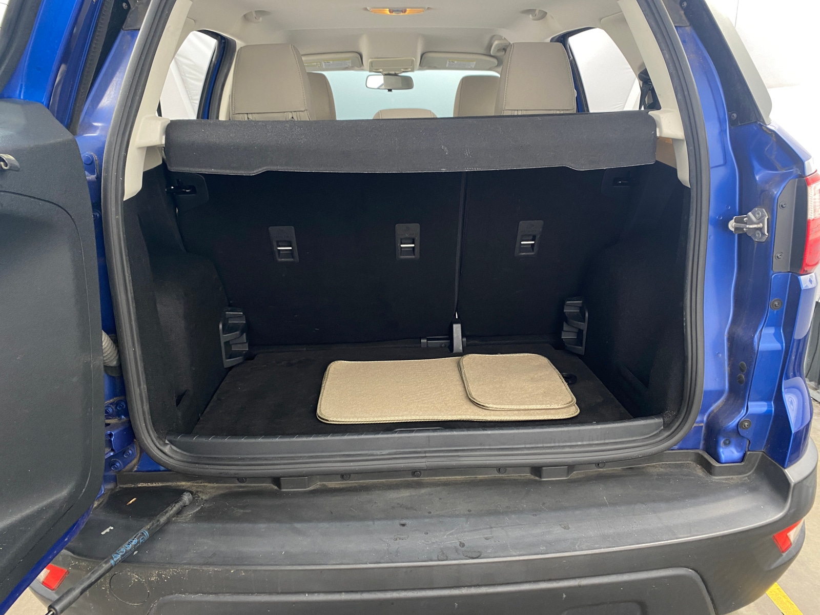 Thumbnail: 2019 Ford EcoSport - 7