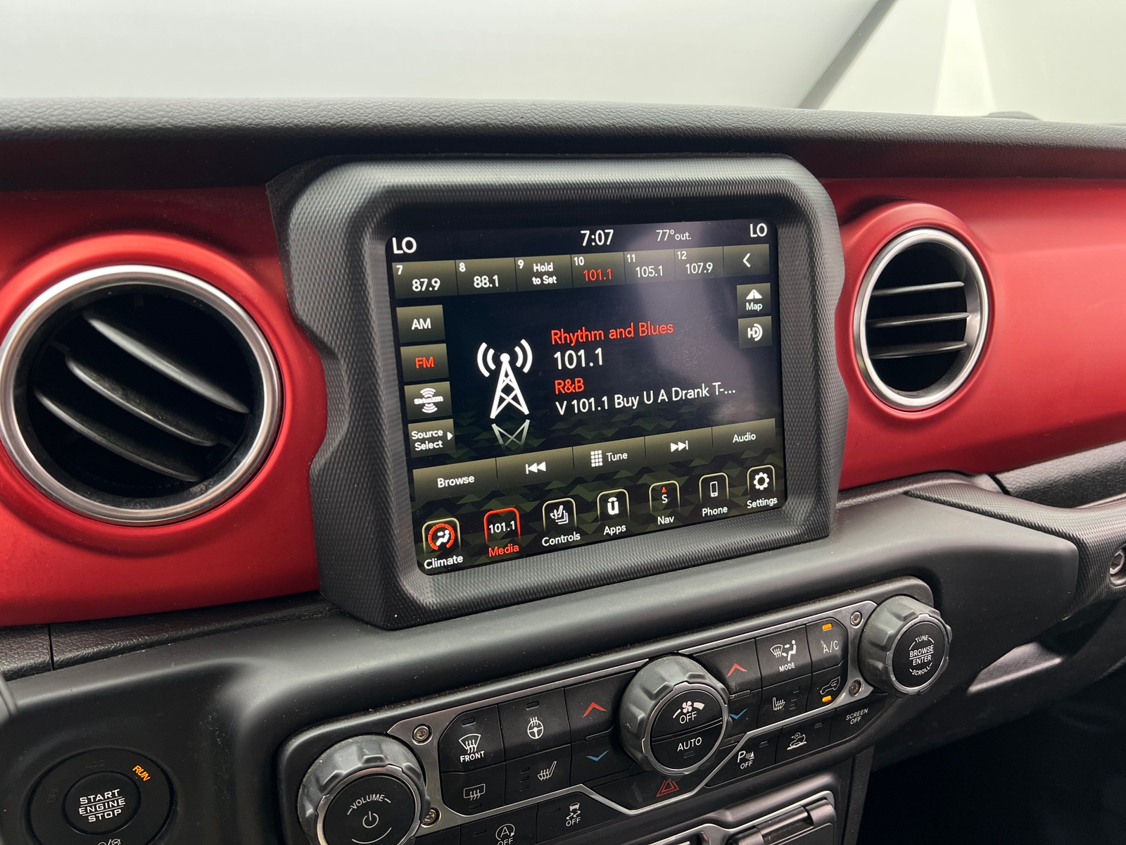 Thumbnail: 2020 Jeep Gladiator - 4