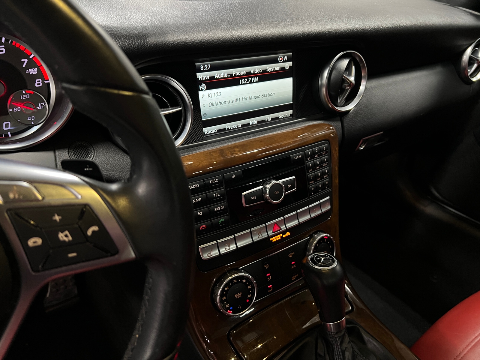 Thumbnail: 2015 Mercedes-Benz SLK - 3