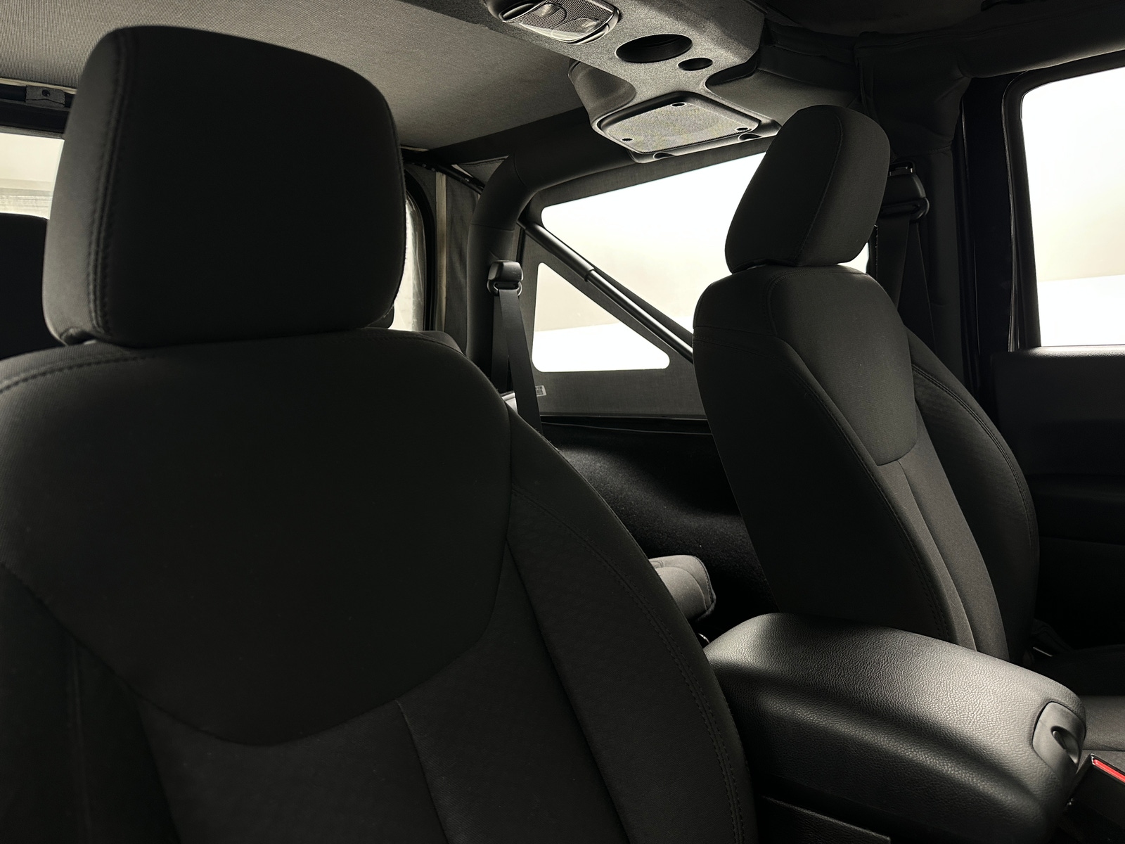 Thumbnail: 2016 Jeep Wrangler - 2