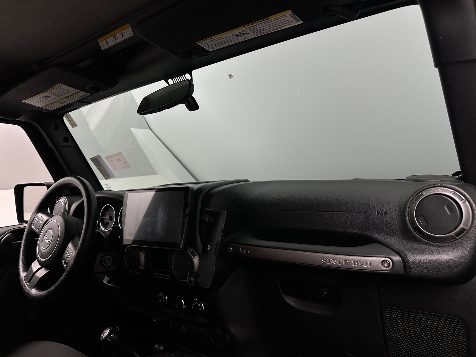 Thumbnail: 2016 Jeep Wrangler - 3