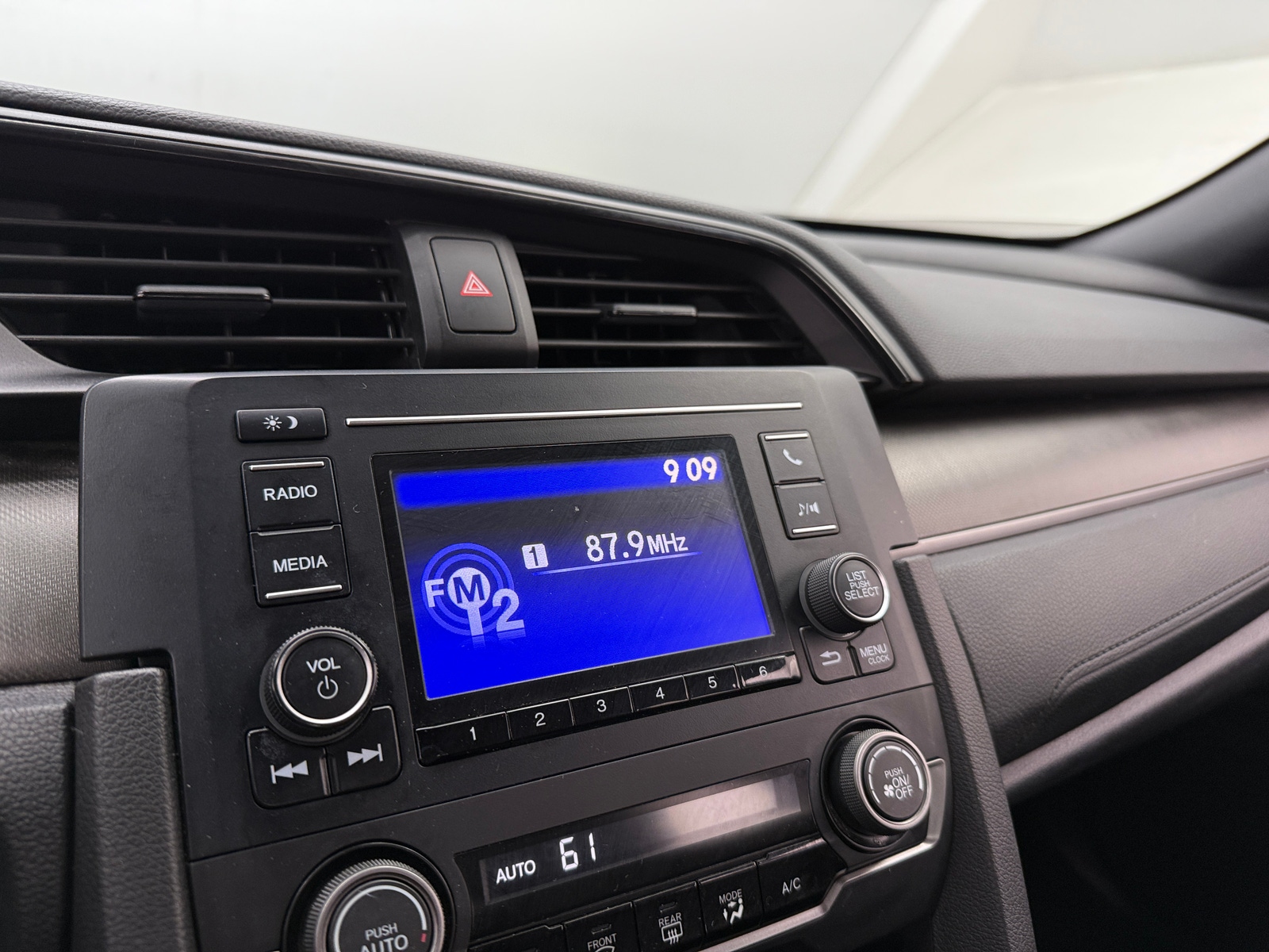 Thumbnail: 2020 Honda Civic - 4