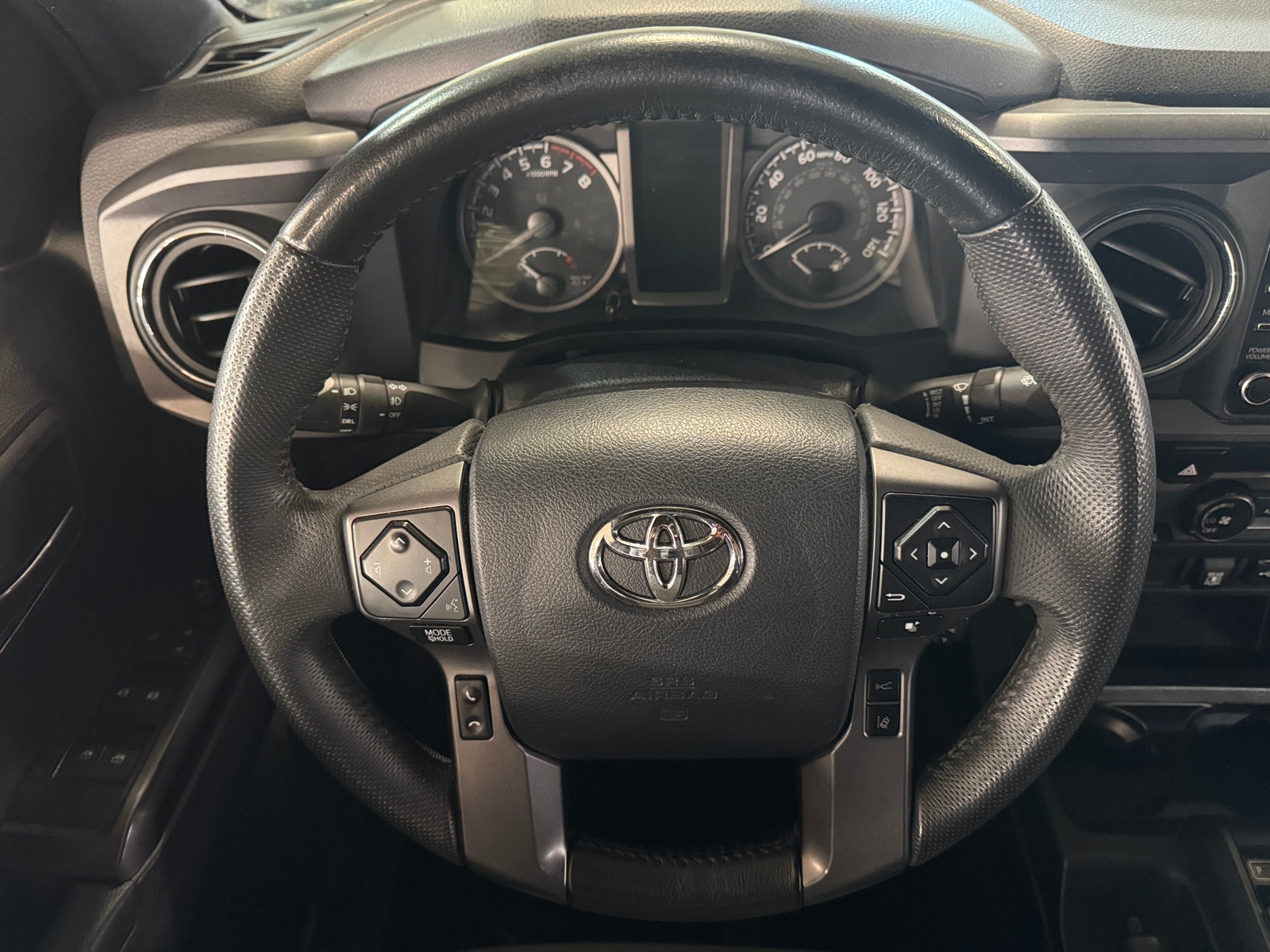 Thumbnail: 2020 Toyota Tacoma - 5