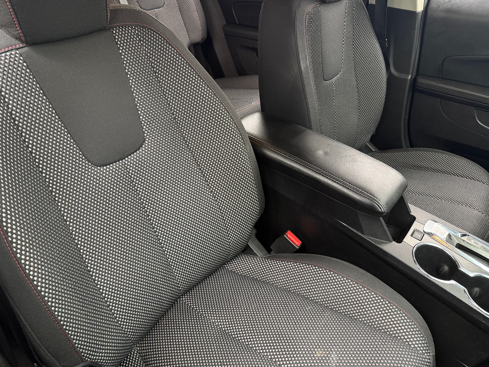Thumbnail: 2017 Chevrolet Equinox - 2