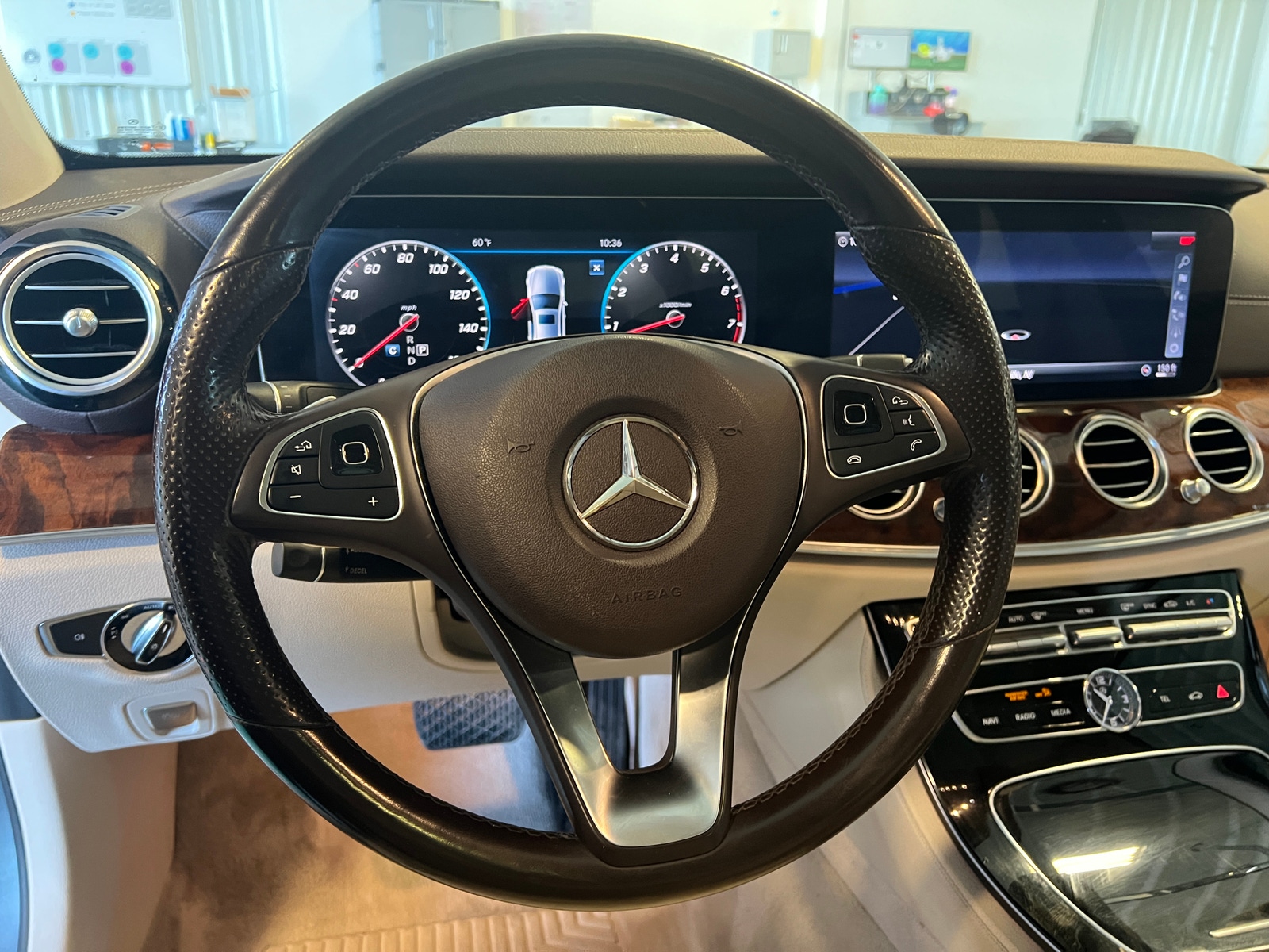 Thumbnail: 2018 Mercedes-Benz E-Class - 4