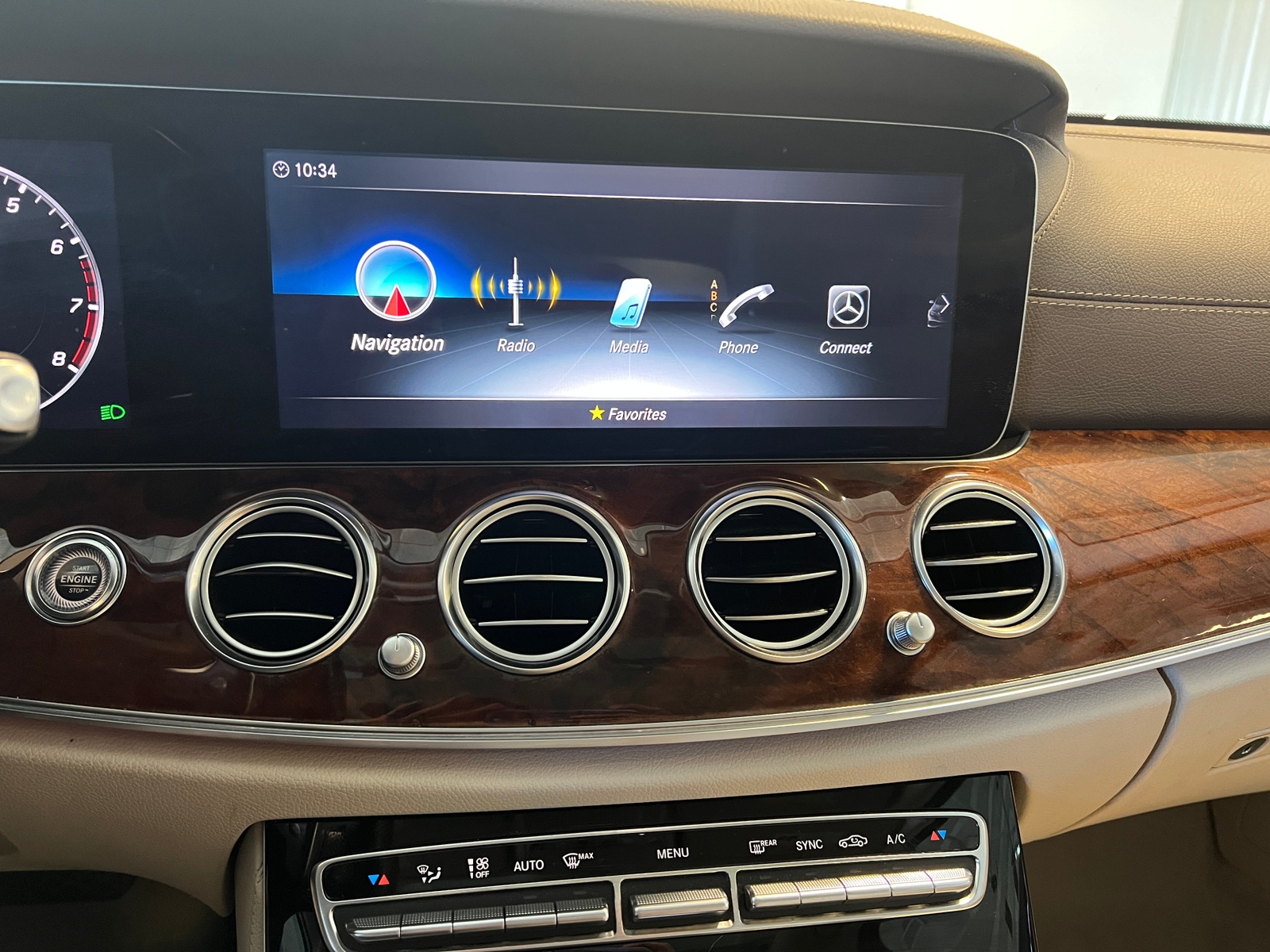 Thumbnail: 2018 Mercedes-Benz E-Class - 3