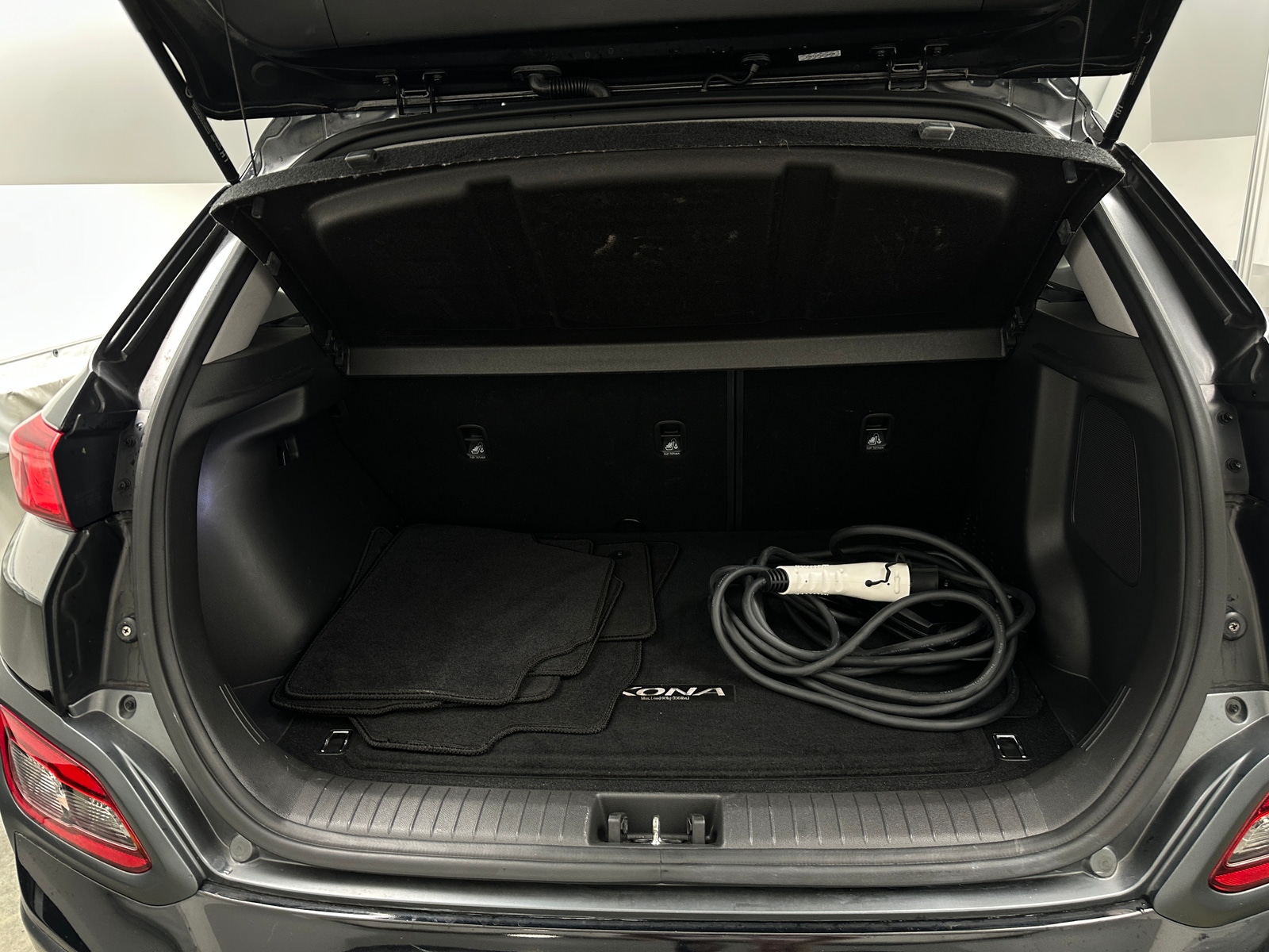 Thumbnail: 2021 Hyundai Kona - 6