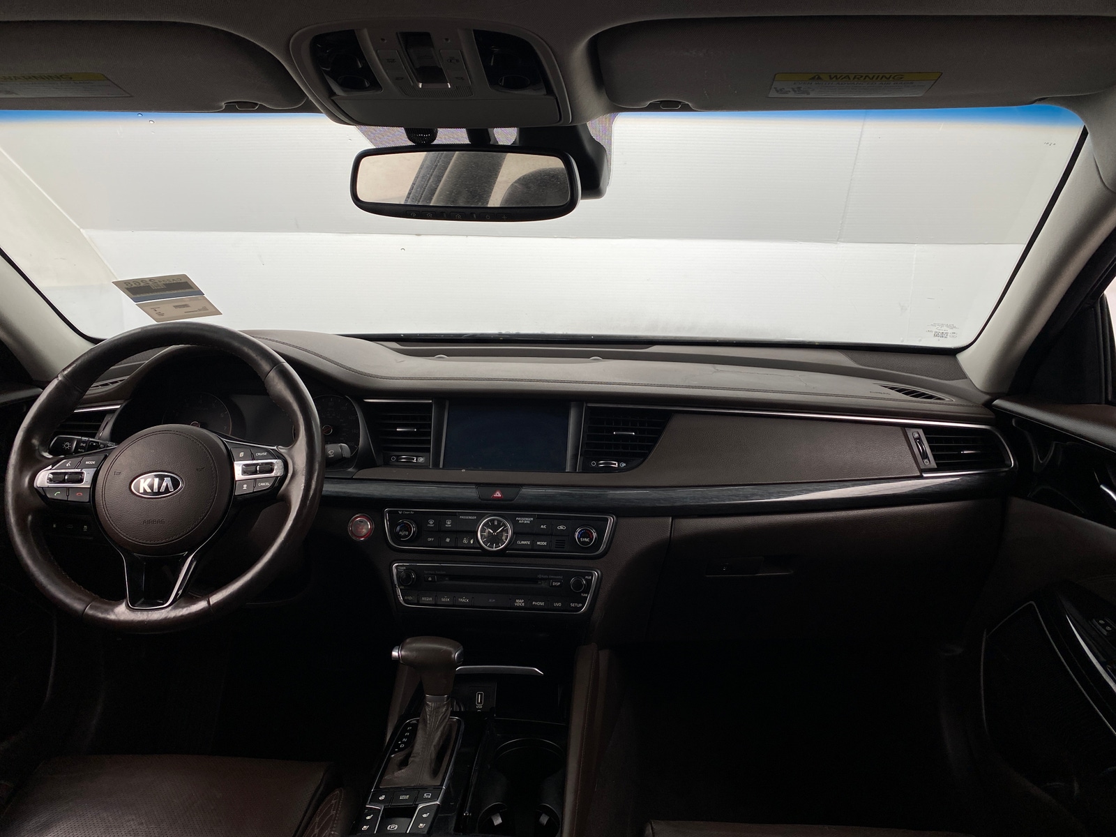 Thumbnail: 2017 Kia Cadenza - 2