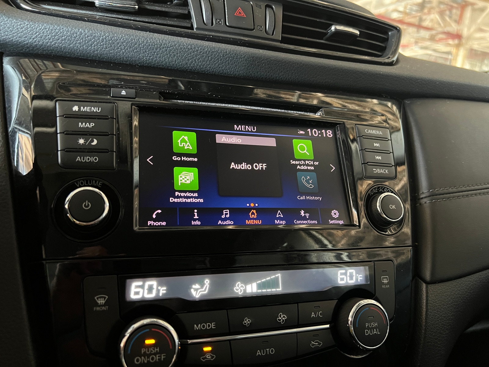 Thumbnail: 2018 Nissan Rogue - 3